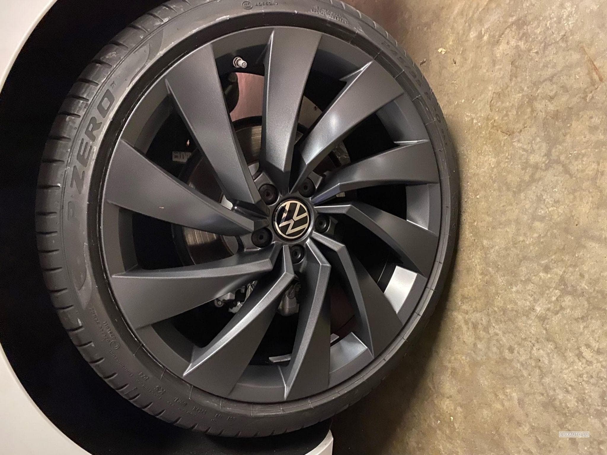 VW Arteon Shooting Brake 2.0 Tdi 200 R-Line 4Motio (2021) - Photo 4