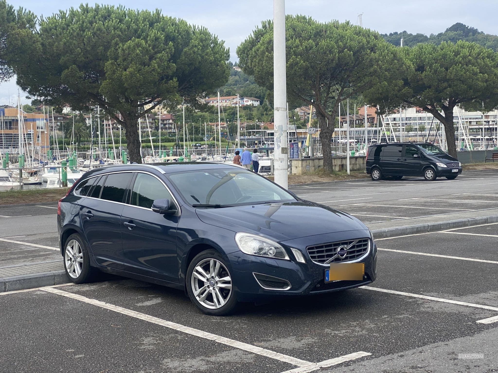Volvo V60 D3 5cyl 163 summum (2012) - Photo 2
