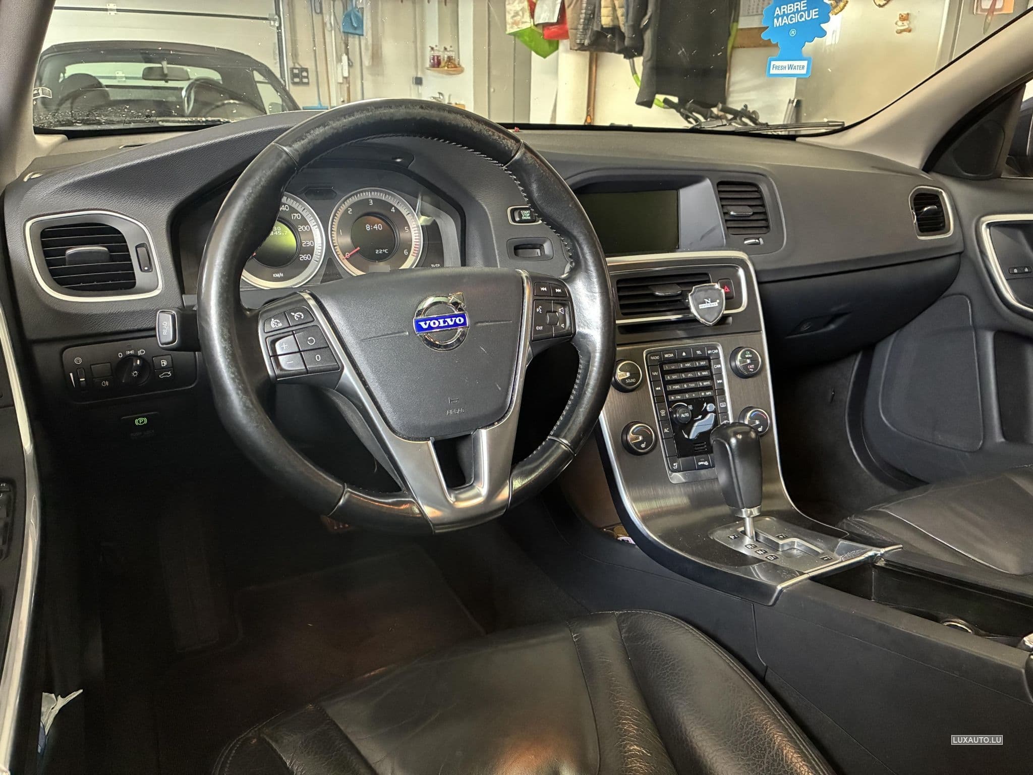 Volvo V60 D3 5cyl 163 summum (2012) - Photo 4