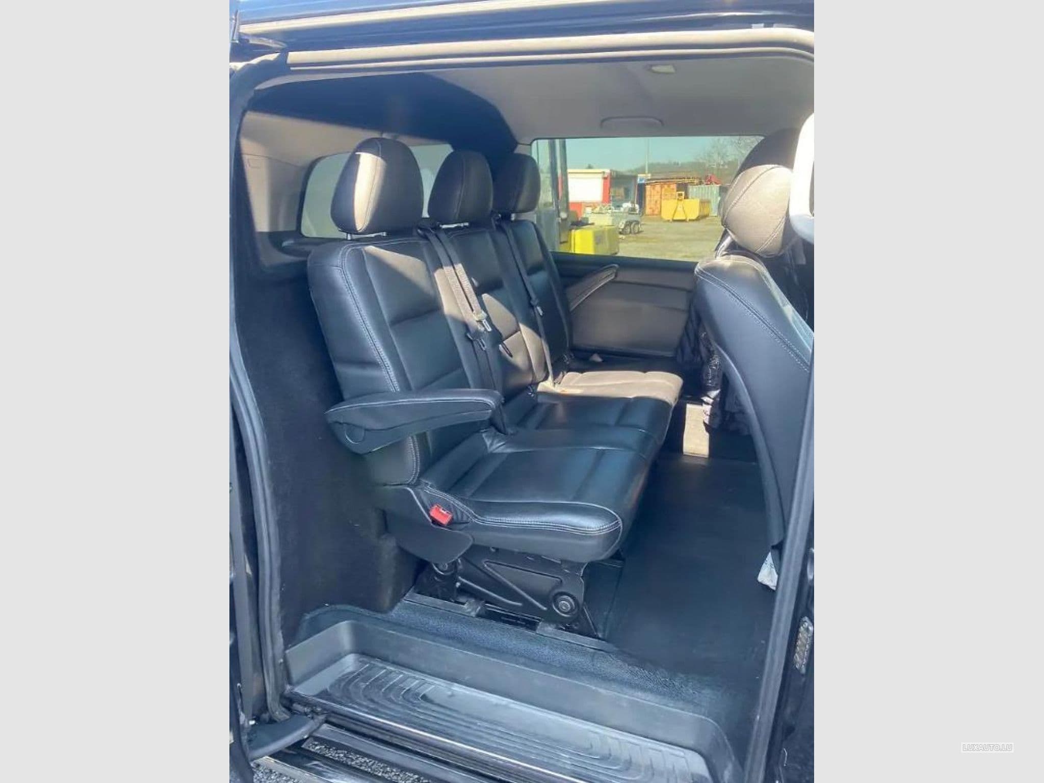 Mercedes Vito (2015) - Photo 8
