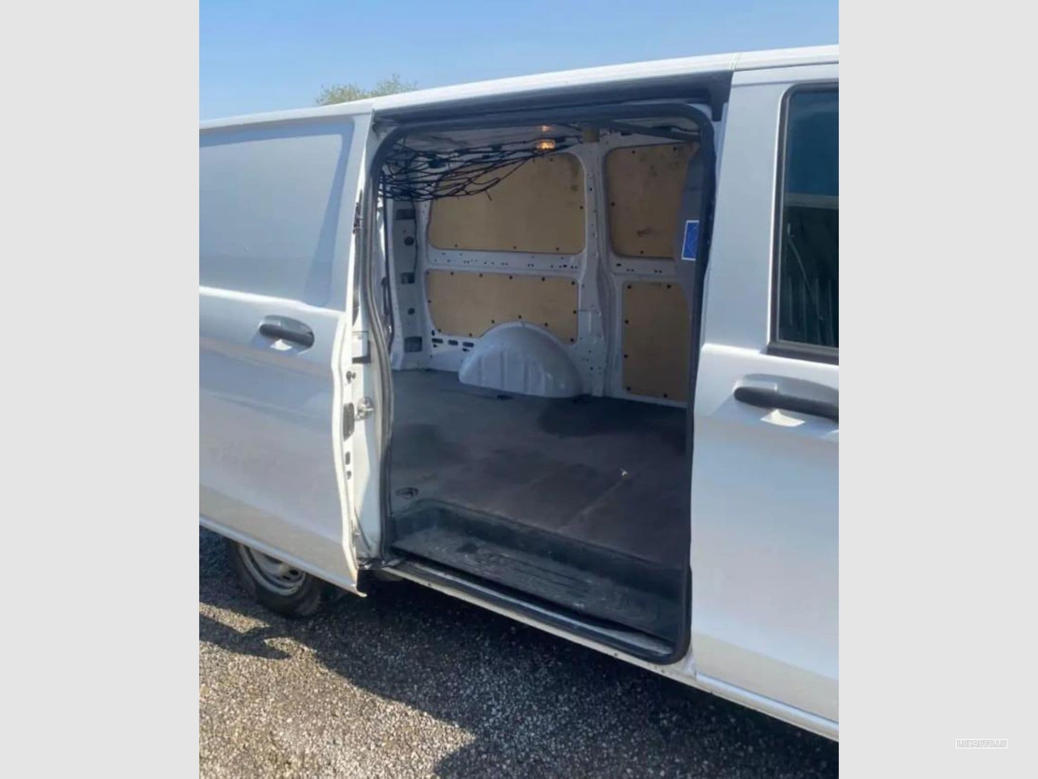 Mercedes Vito (2015) - Photo 6
