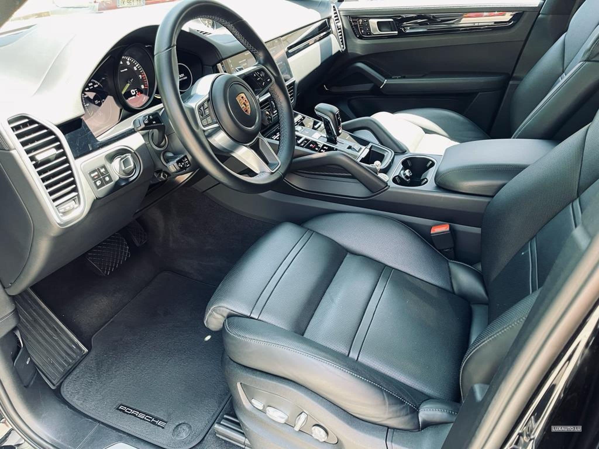 Porsche Cayenne Hybrid (2020) - Photo 3