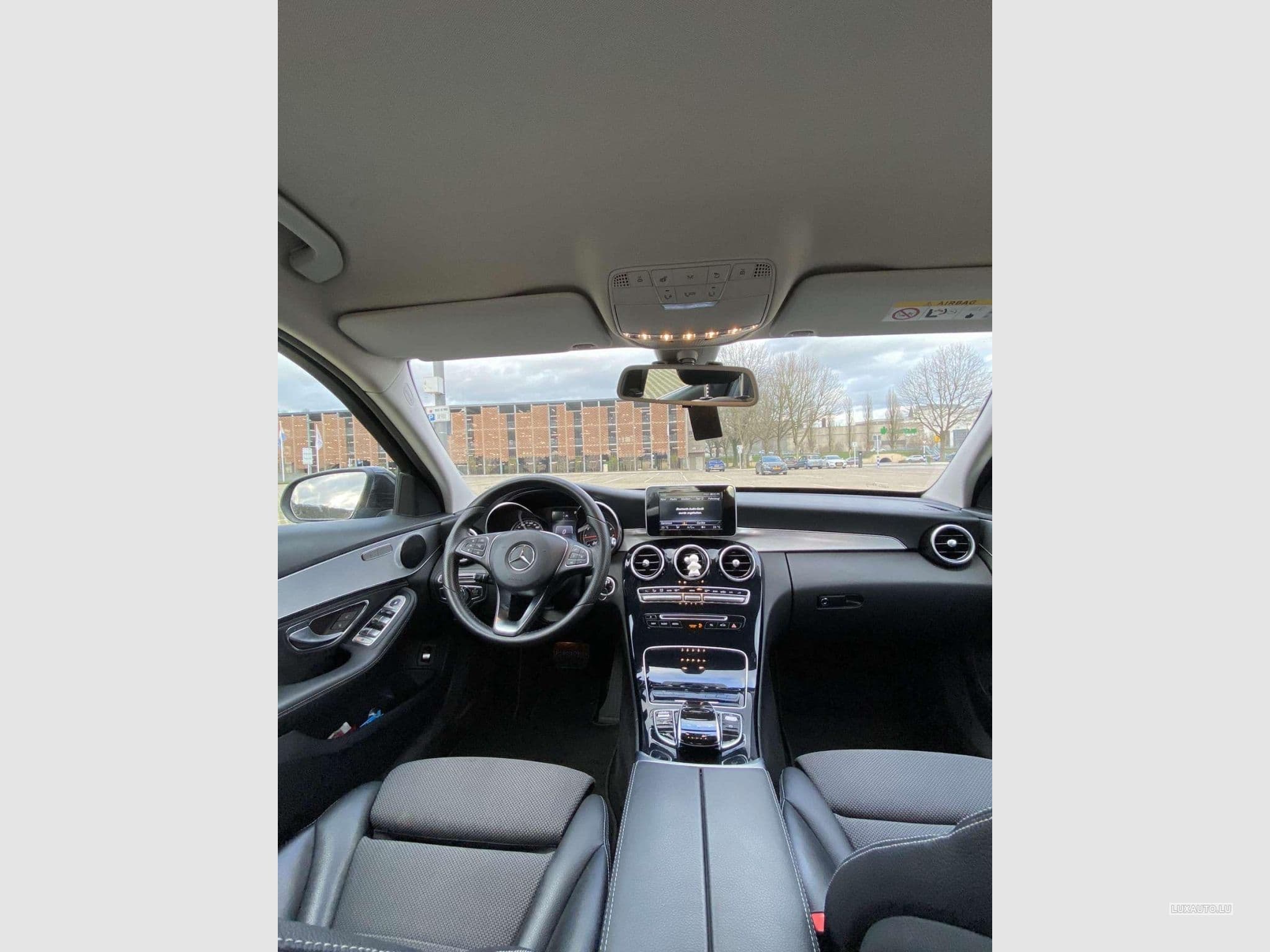 Mercedes C 180 Avantgarde (2016) - Photo 3
