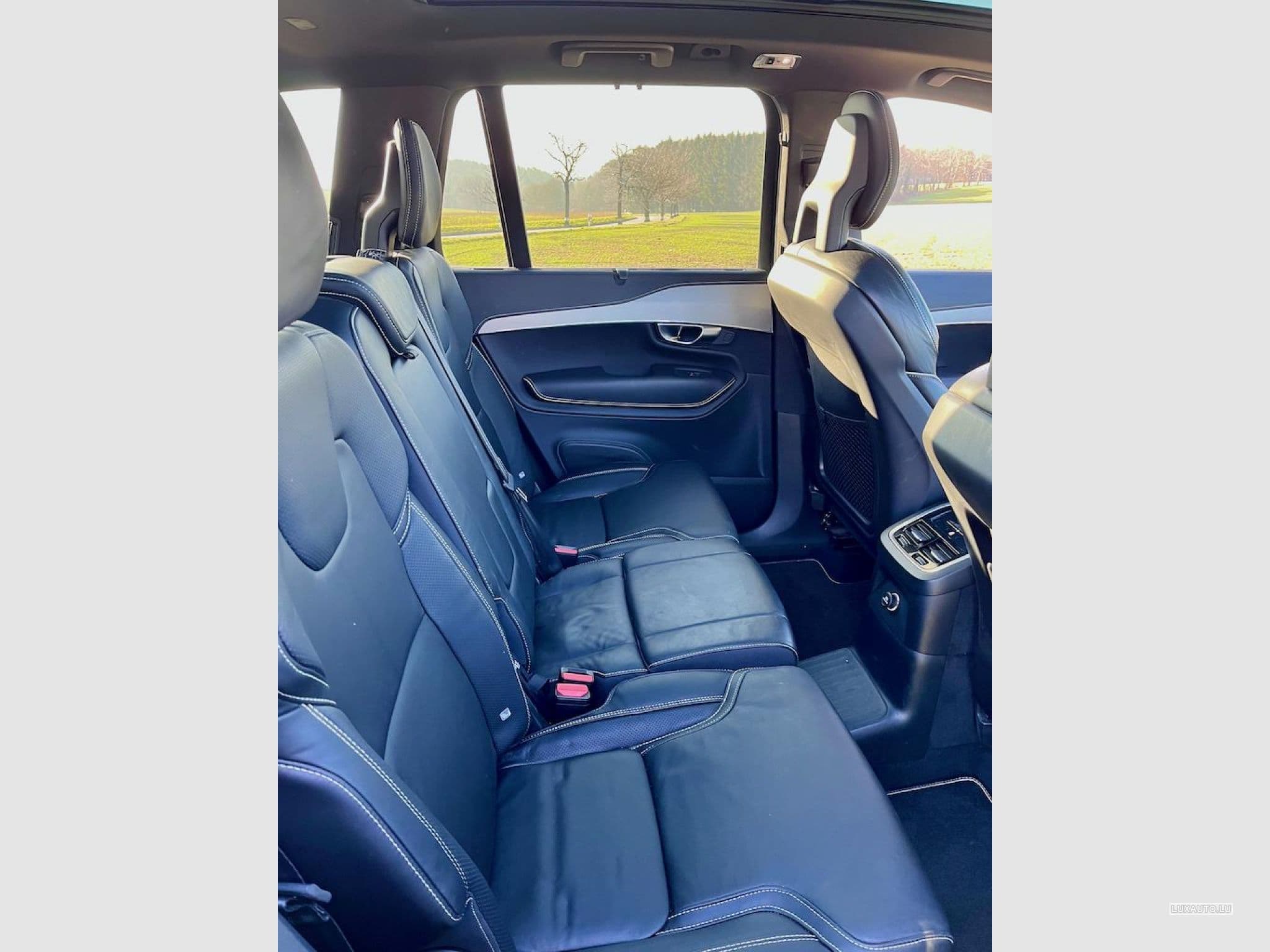 Volvo XC90 T8 Twin Engine R-Design 7 Places (2020) - Photo 13
