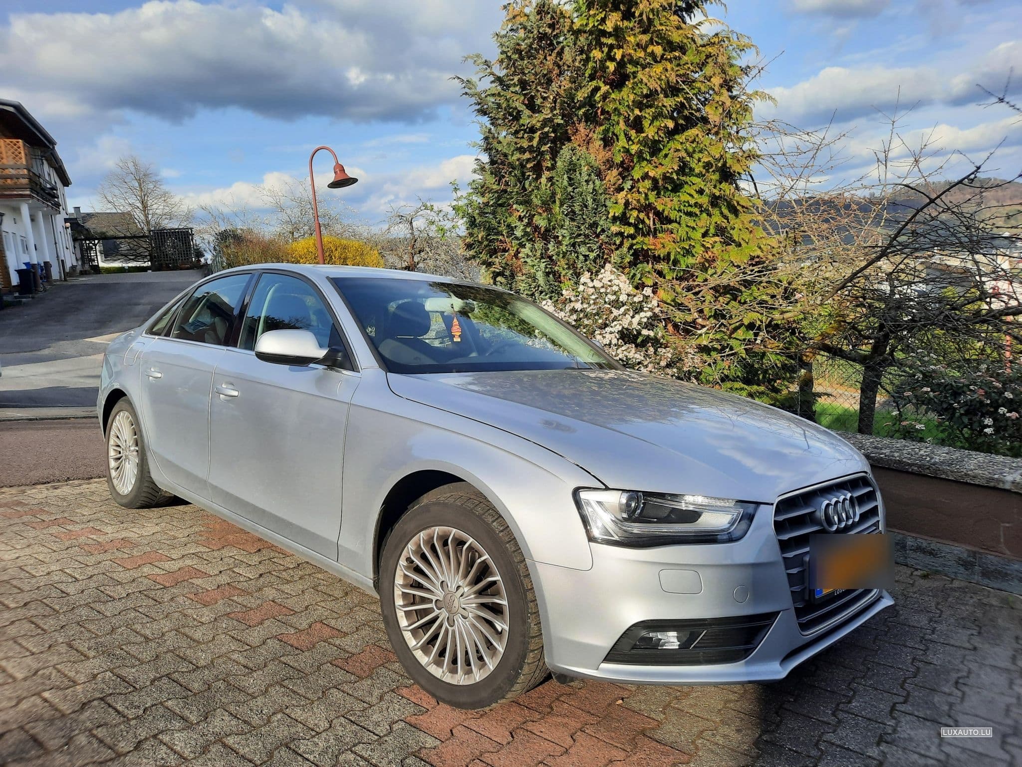 Audi A4 LIMOUSINE (2015) - Photo 1