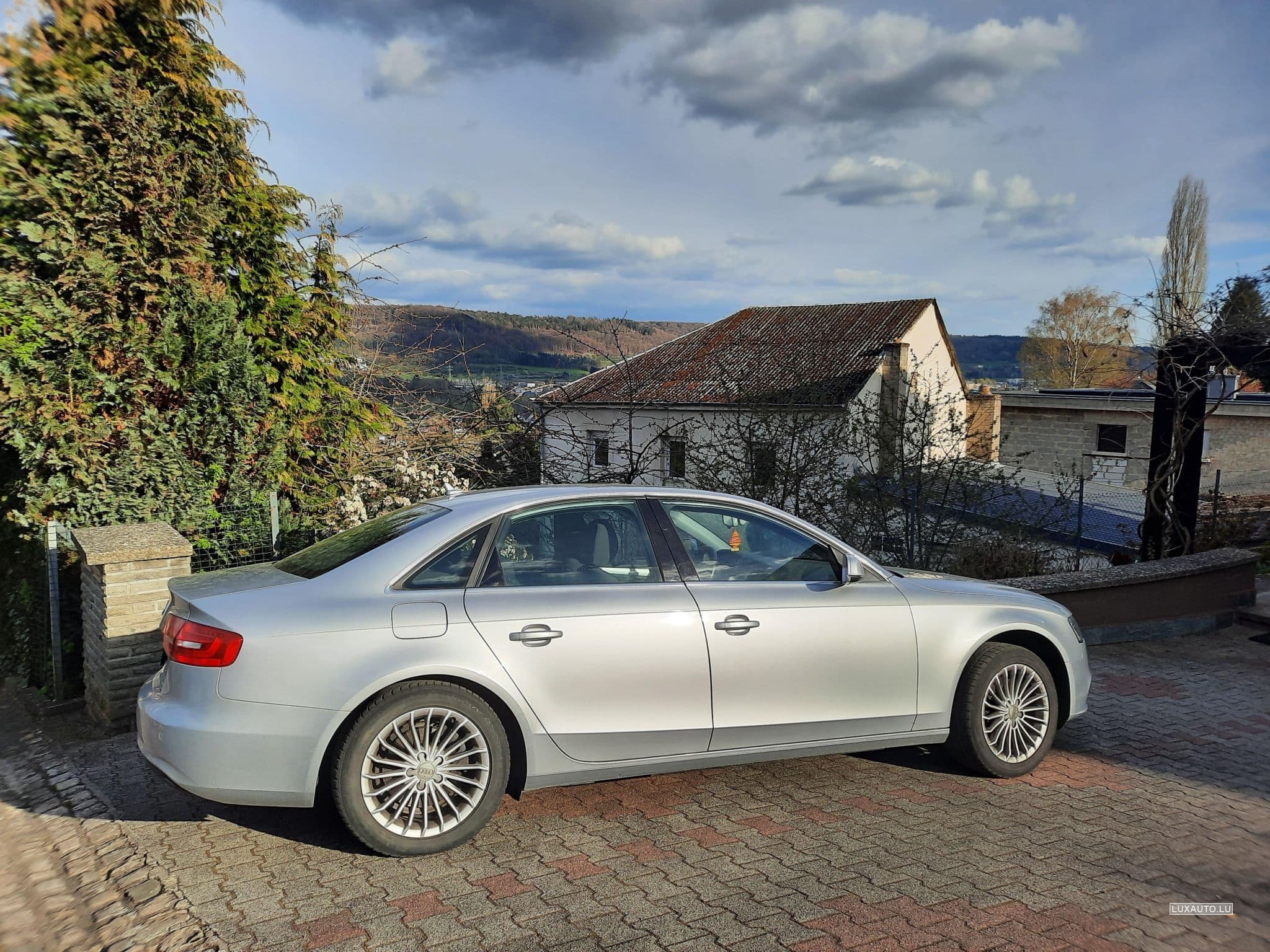 Audi A4 LIMOUSINE (2015) - Photo 2