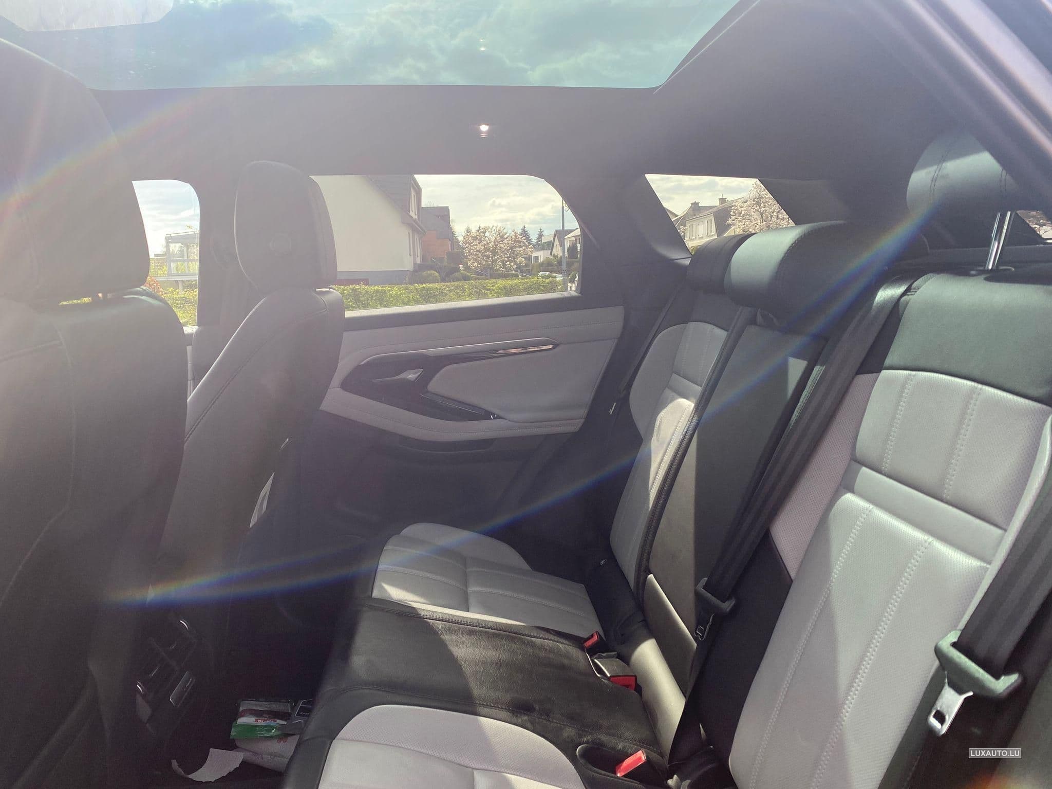 Land-Rover Range Rover Evoque D240 R-Dynamic SE AWD (2019) - Photo 6