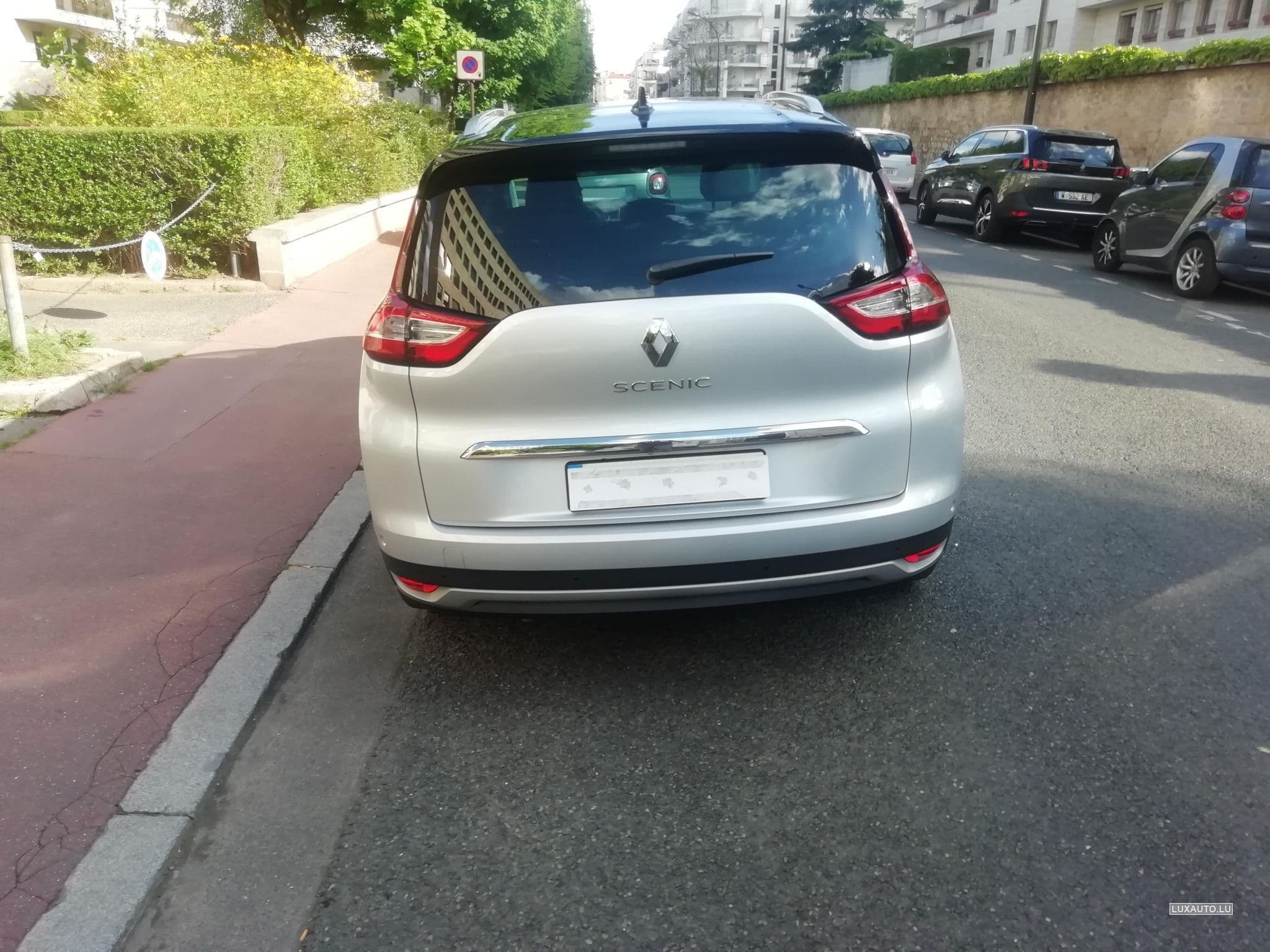 Renault Grand Scenic Intens (2021) - Photo 11