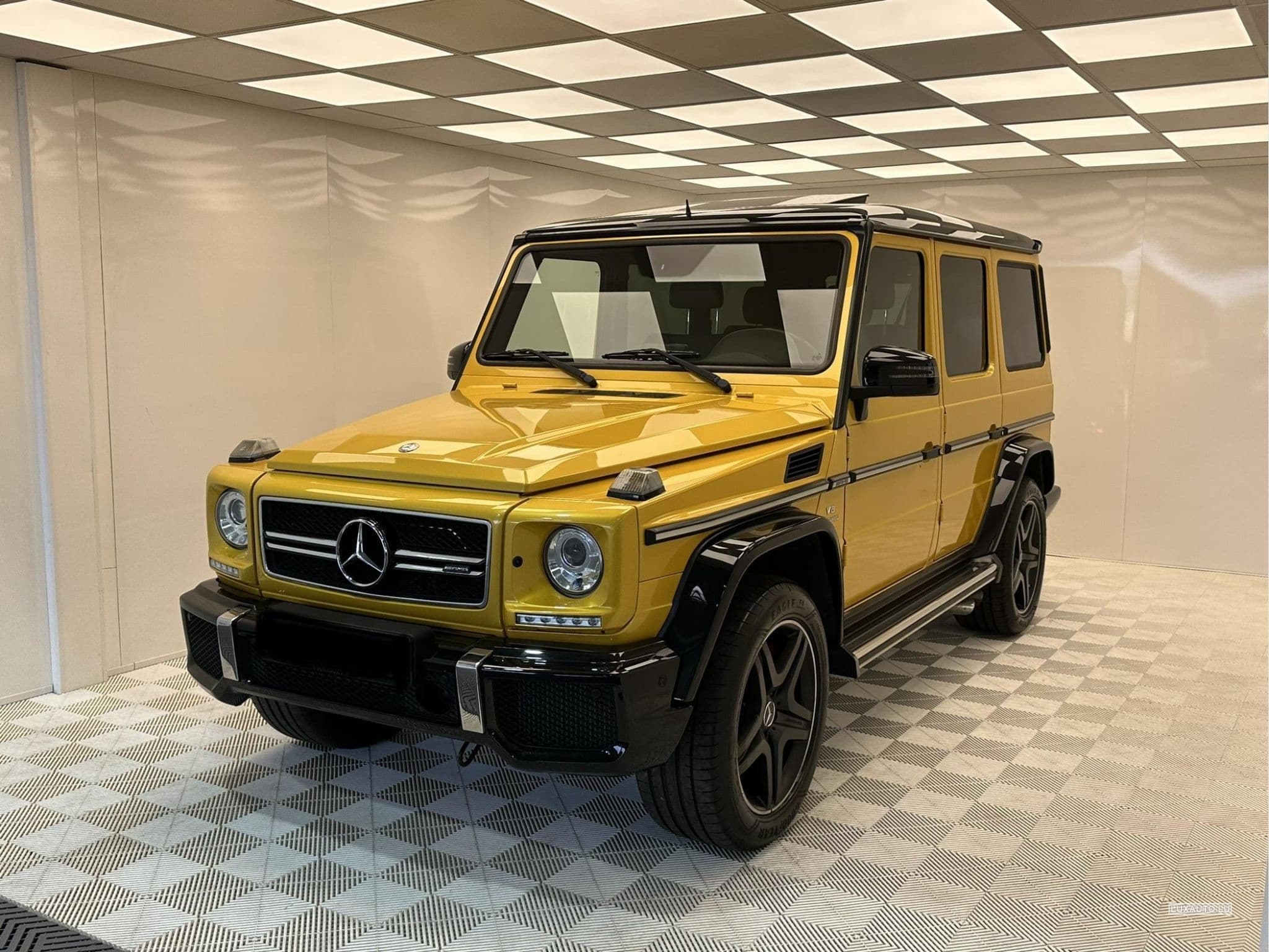 Mercedes G 63 AMG Color Block Solar Beam (2015) - Photo 1