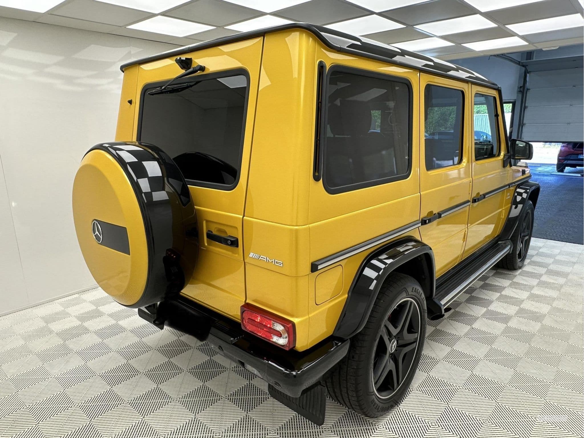 Mercedes G 63 AMG Color Block Solar Beam (2015) - Photo 5