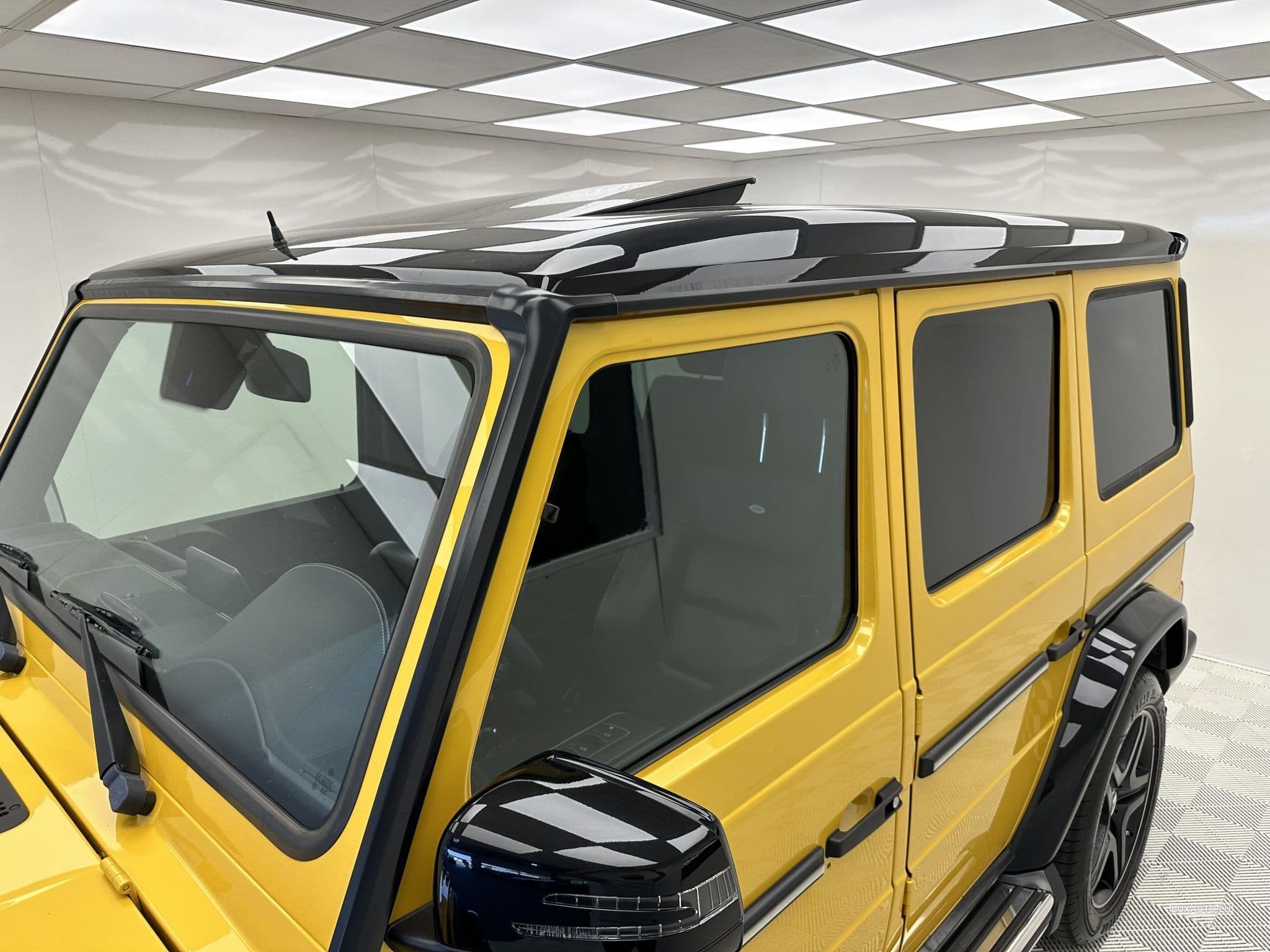Mercedes G 63 AMG Color Block Solar Beam (2015) - Photo 7