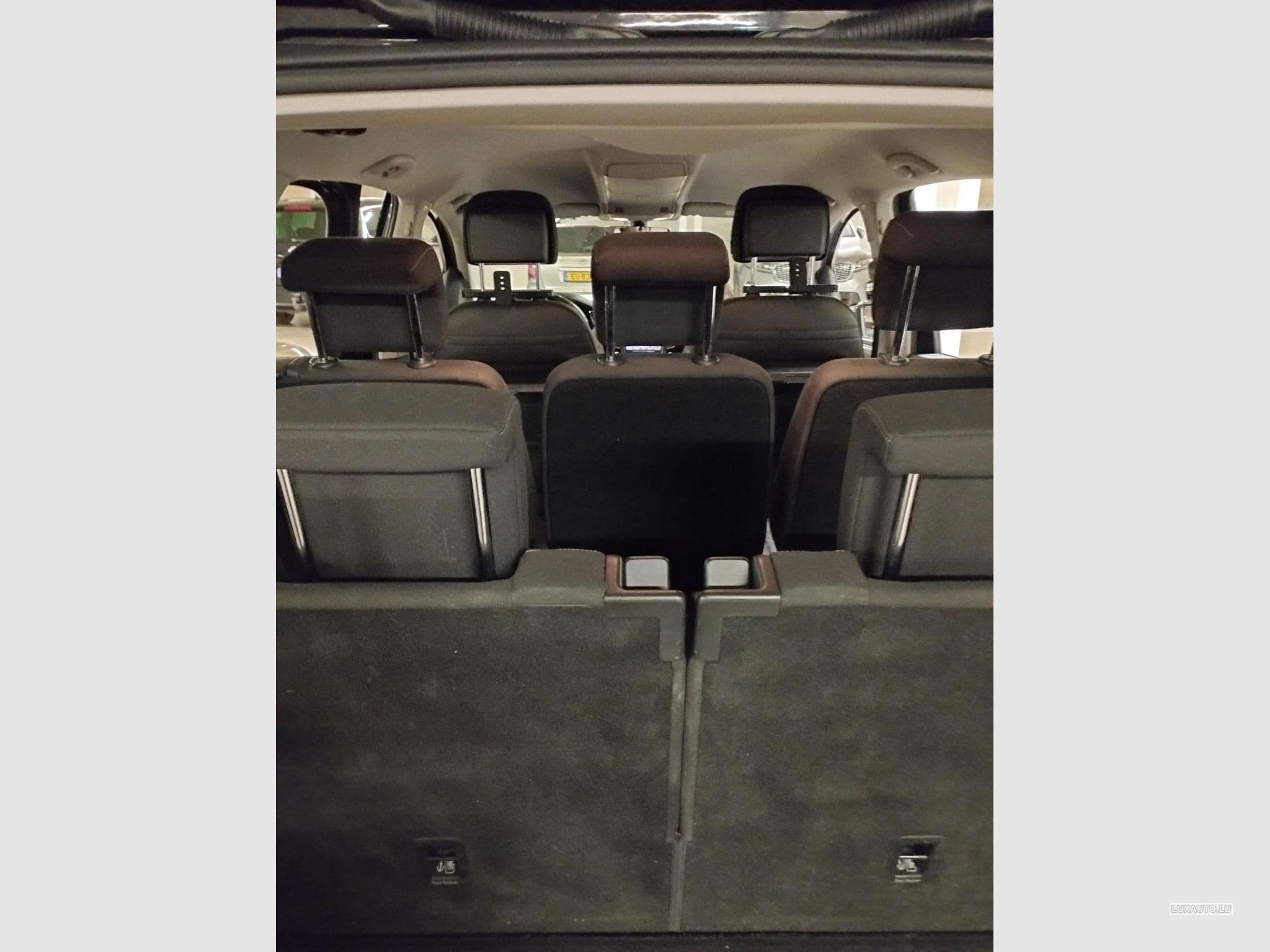 VW Touran (2015) - Photo 5