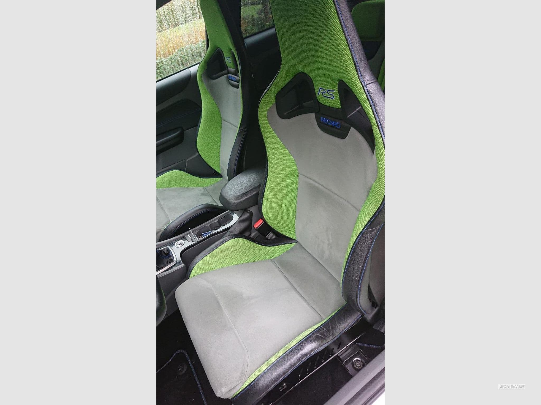 Ford Focus Rs (2011) - Photo 2
