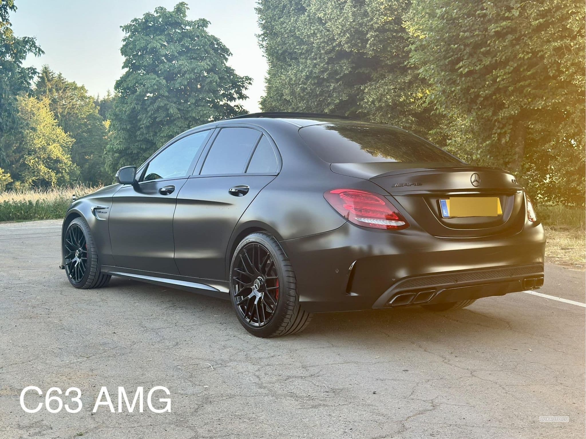 Mercedes C 63 AMG (2016) - Photo 2