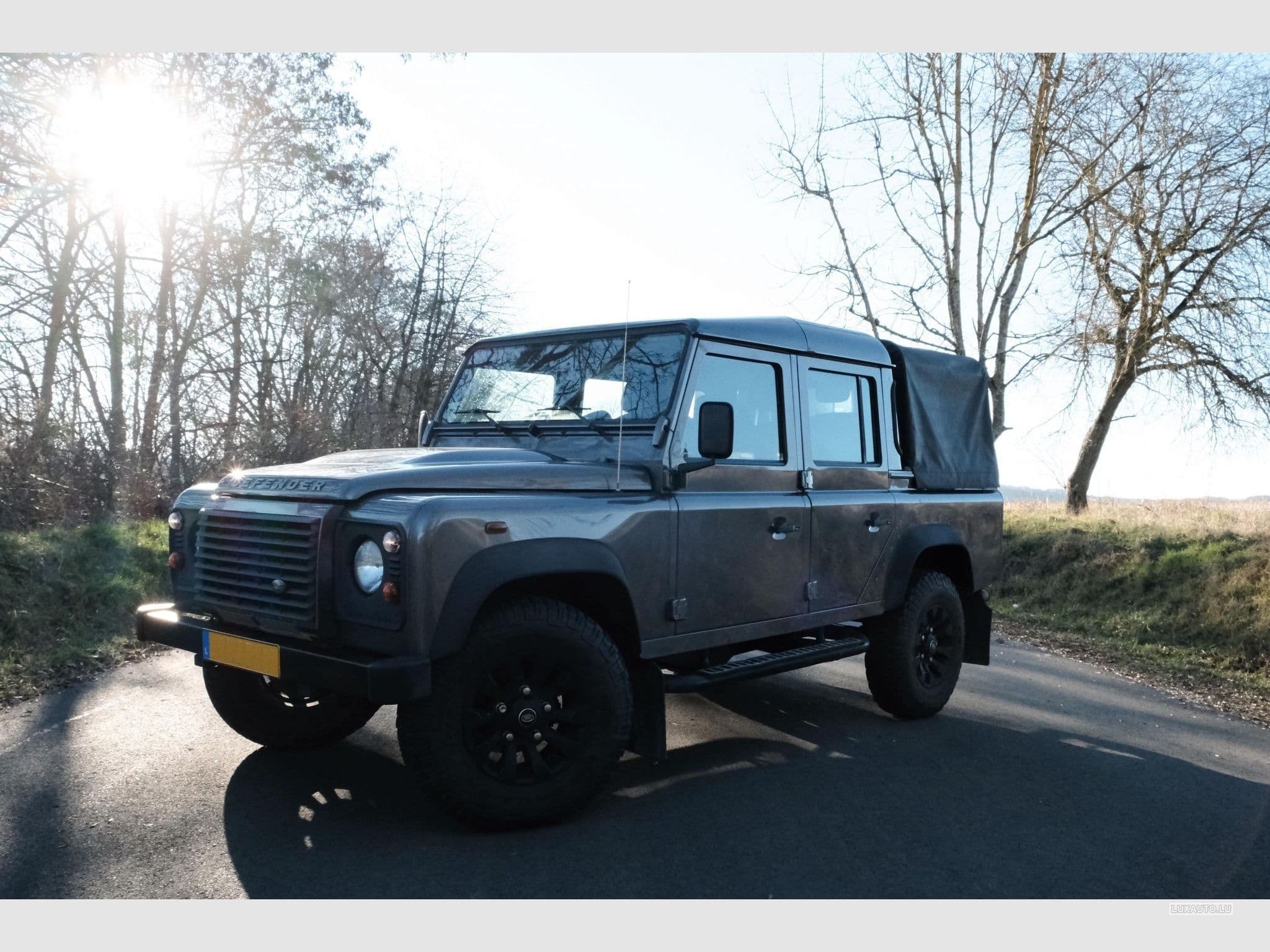 Land-Rover Defender (2015) - Photo 1