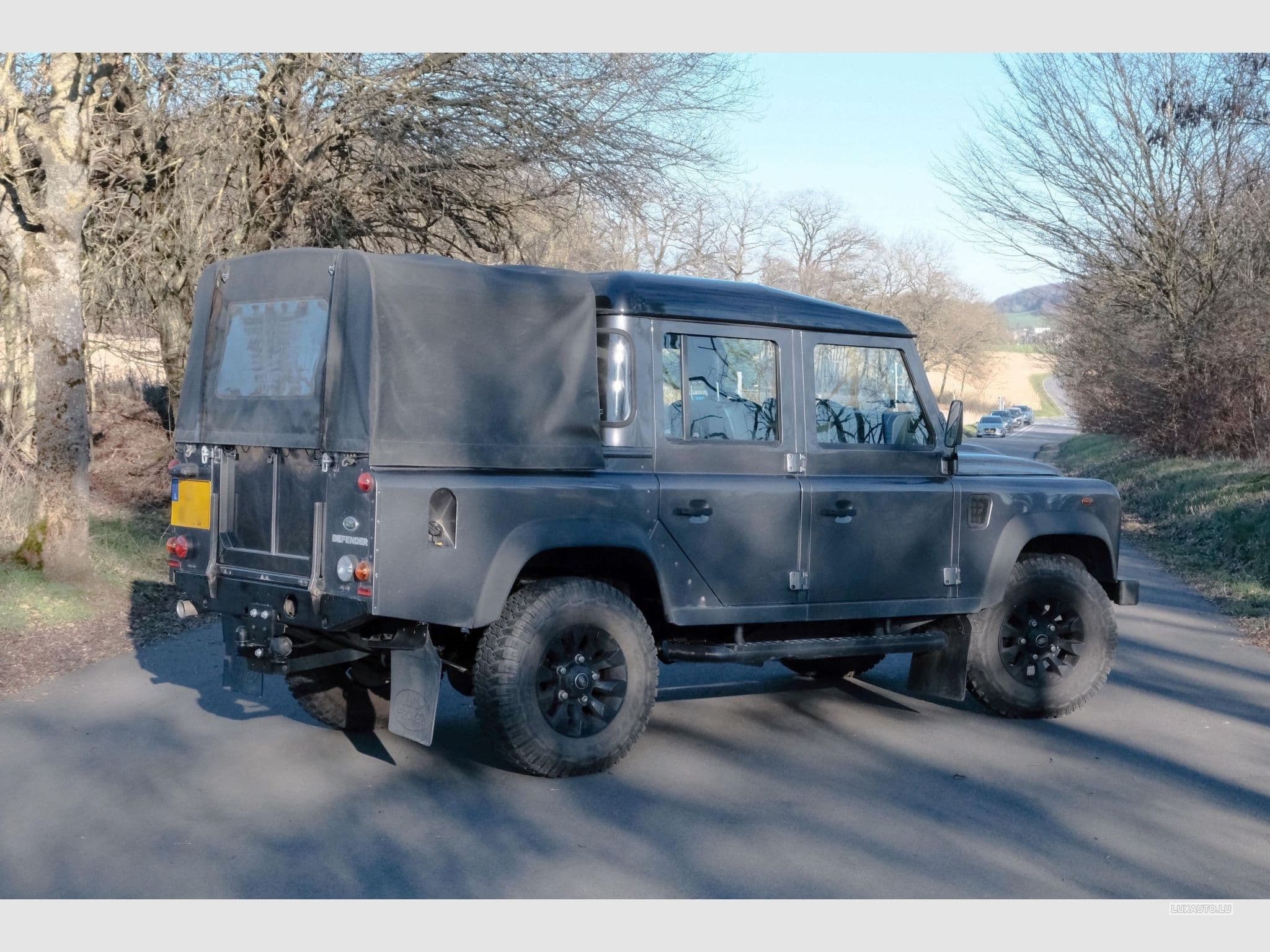 Land-Rover Defender (2015) - Photo 3