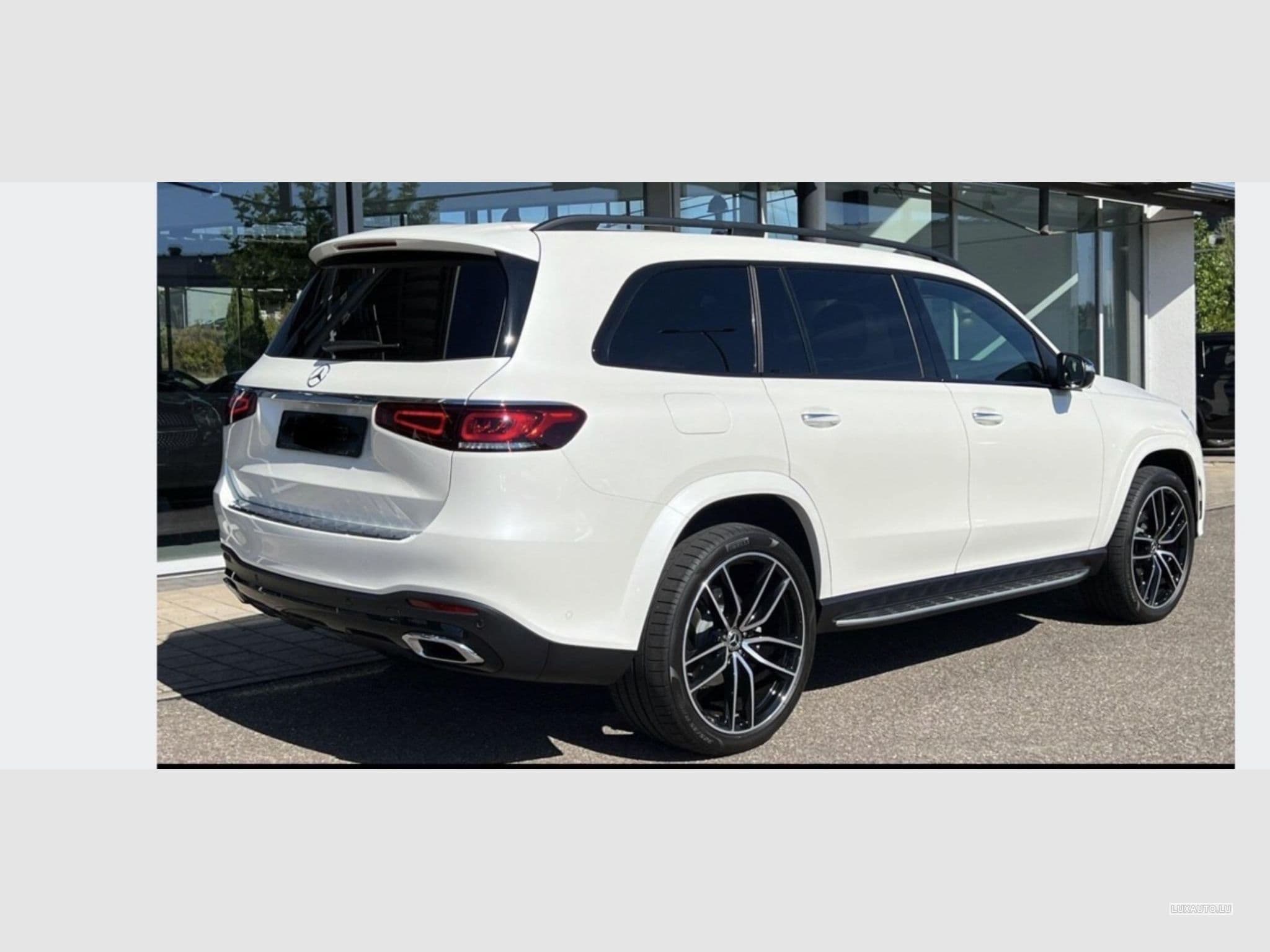Mercedes GLS 350 4 Motion AMG (2022) - Photo 4