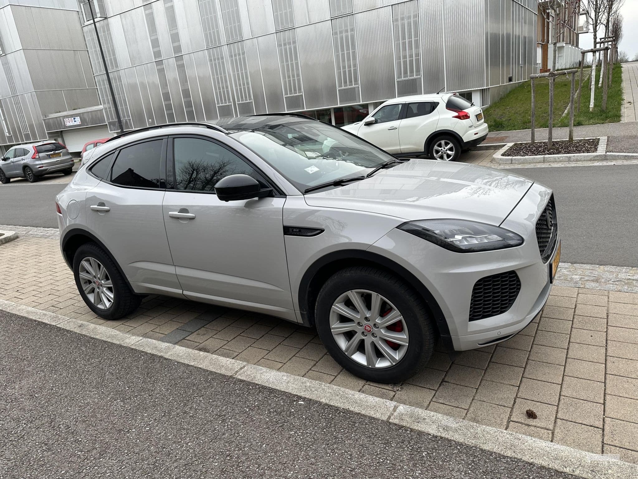 Jaguar E-Pace E-Pace D240 AWD R-Dynamic HSE (2019) - Photo 10