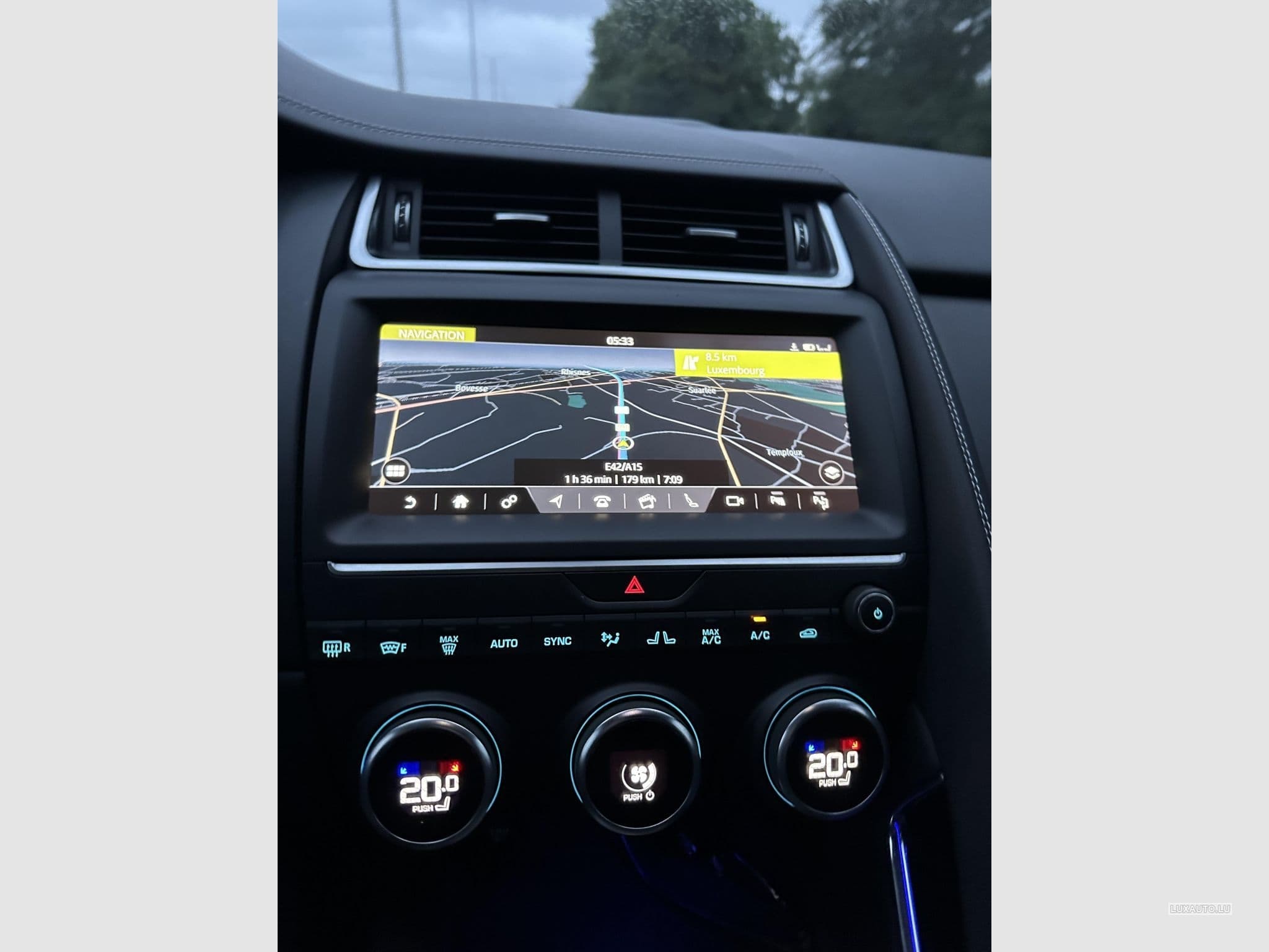 Jaguar E-Pace E-Pace D240 AWD R-Dynamic HSE (2019) - Photo 5