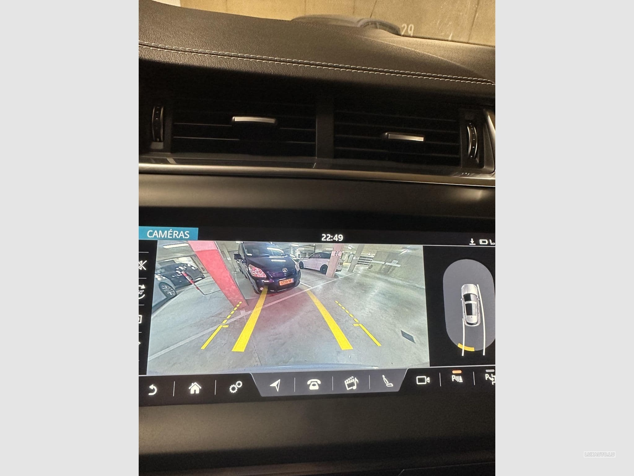 Jaguar E-Pace E-Pace D240 AWD R-Dynamic HSE (2019) - Photo 8