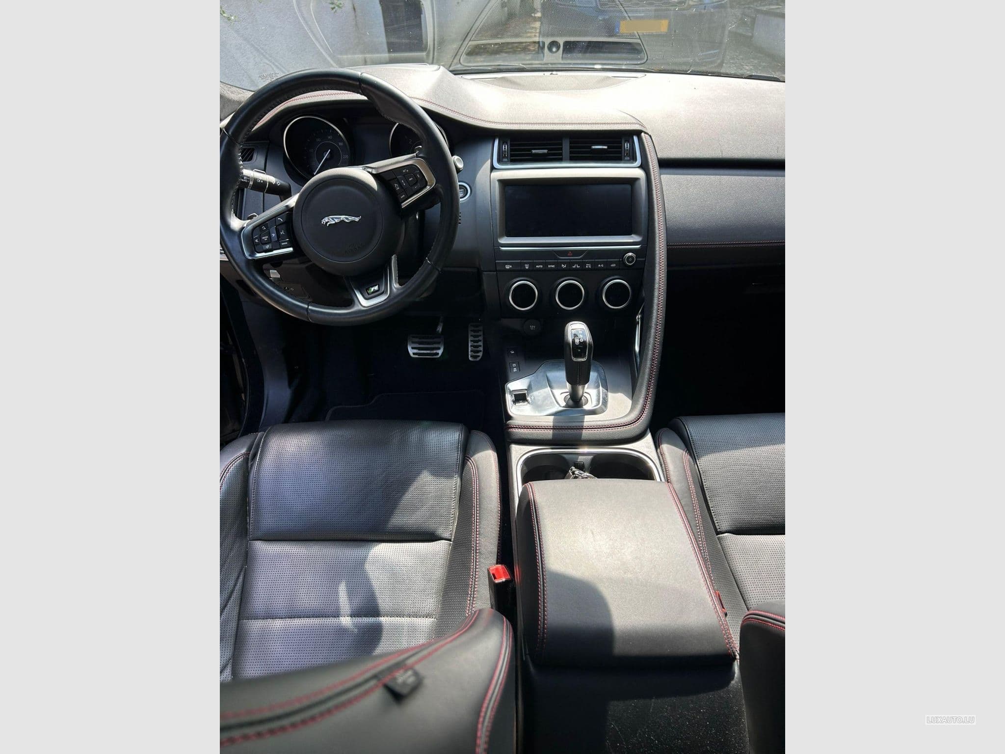 Jaguar E-Pace First edition D180 (2018) - Photo 3