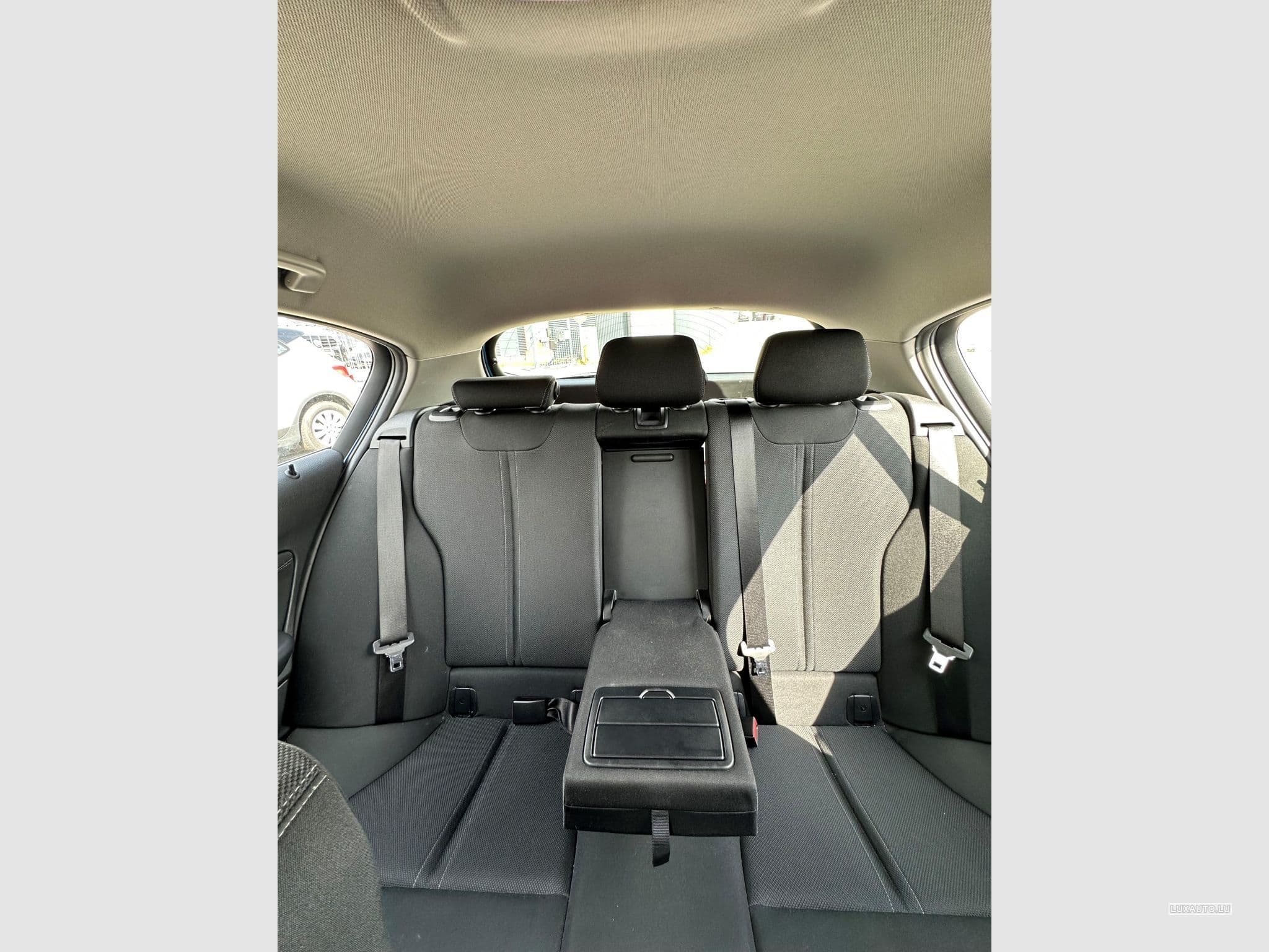 BMW 118 118i Advantage (2018) - Photo 5