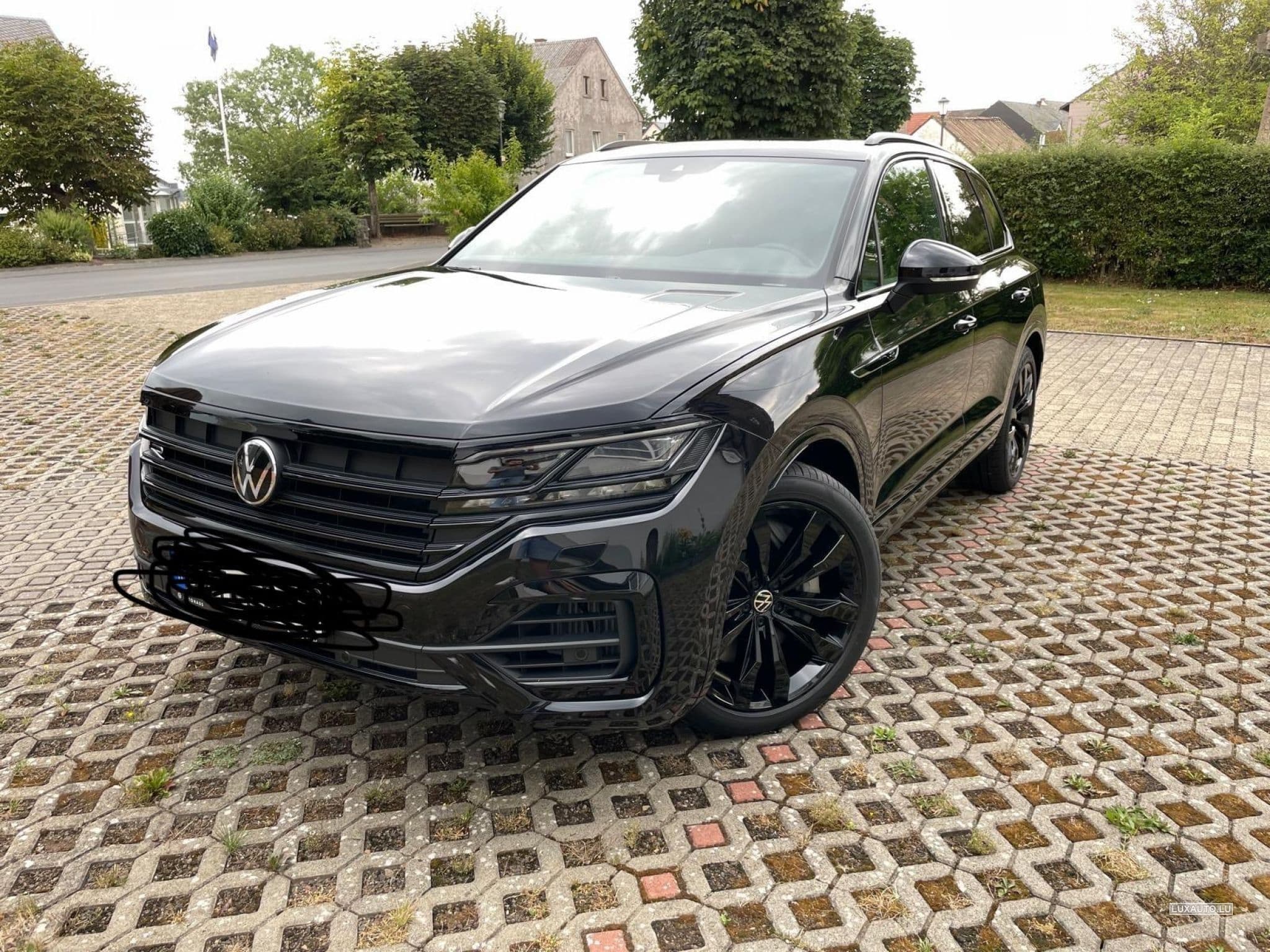 VW Touareg R line (2022) - Photo 1
