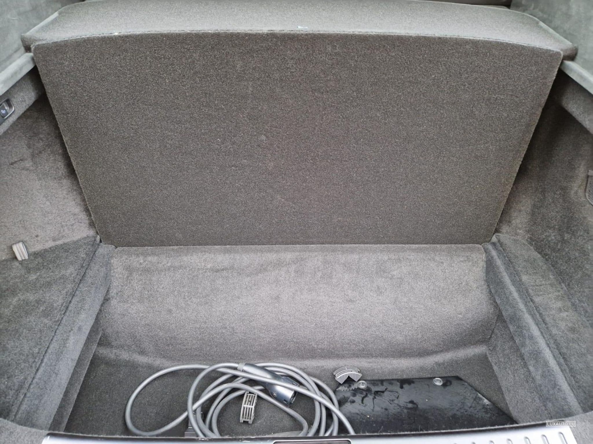 Tesla Model S Plaid (2023) - Photo 10