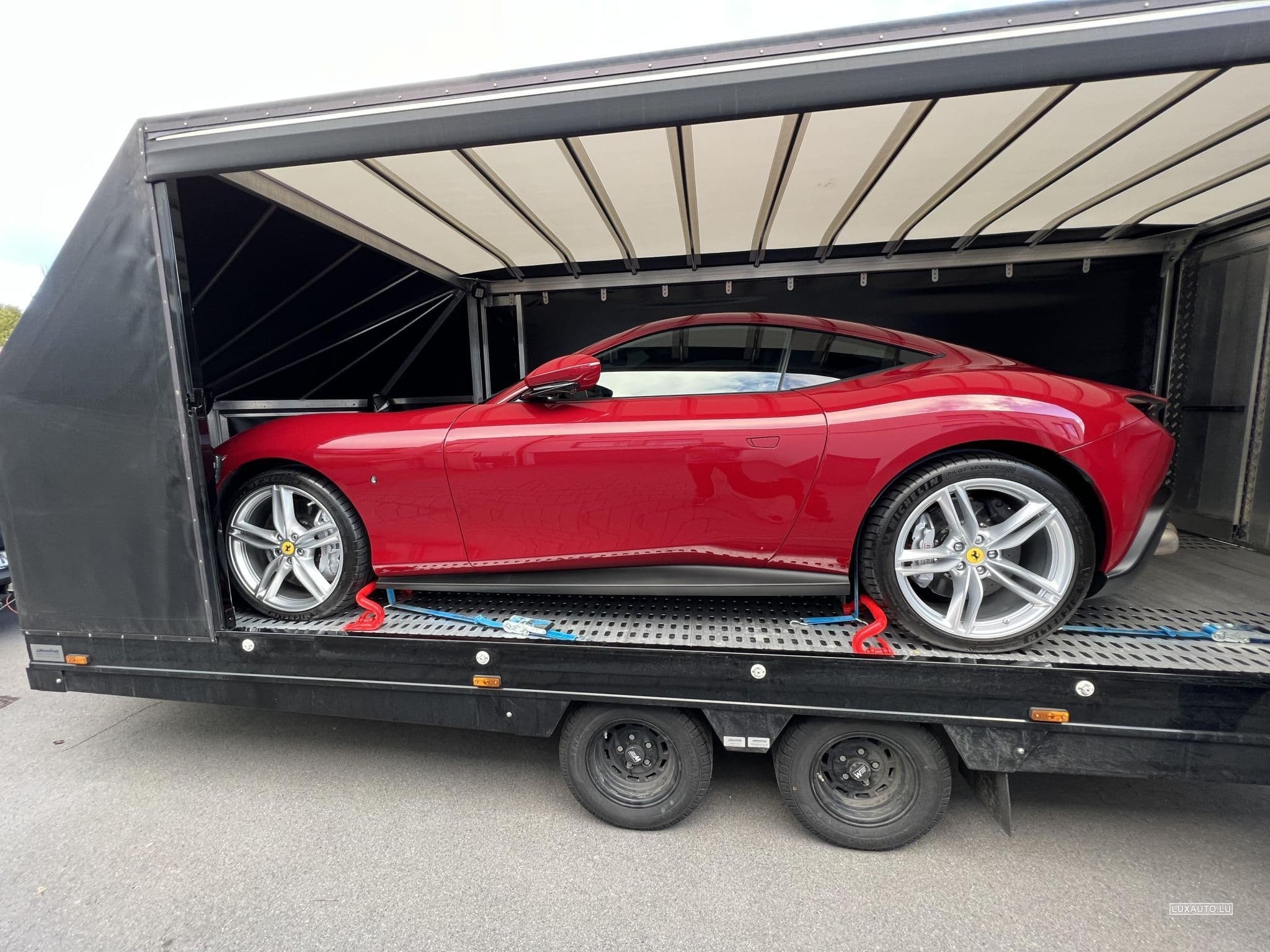 Ferrari Roma (2021) - Photo 11