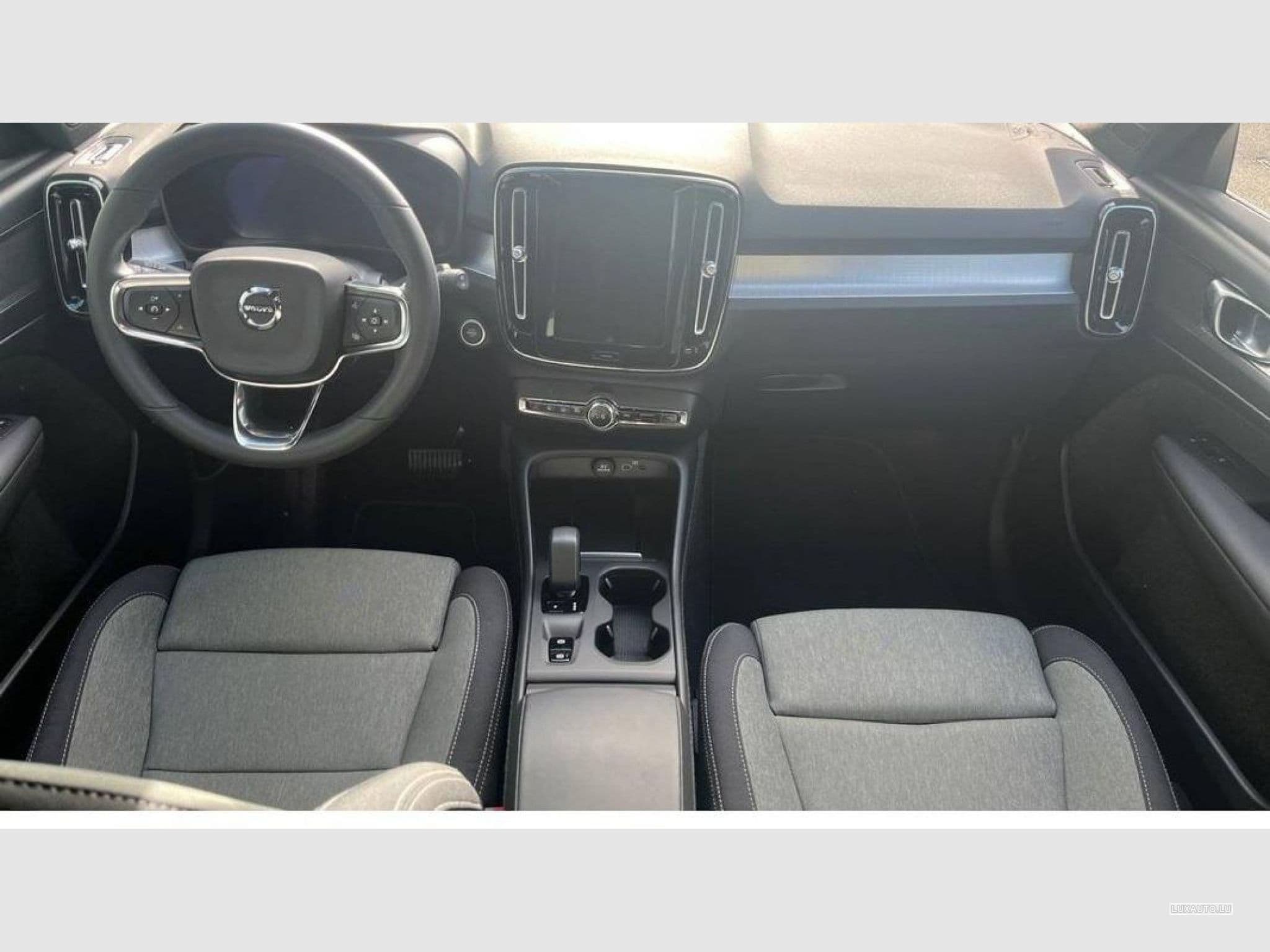 Volvo C40 Volvo XC40 B3 163 ch DCT7 Plus 5p (2022) - Photo 3