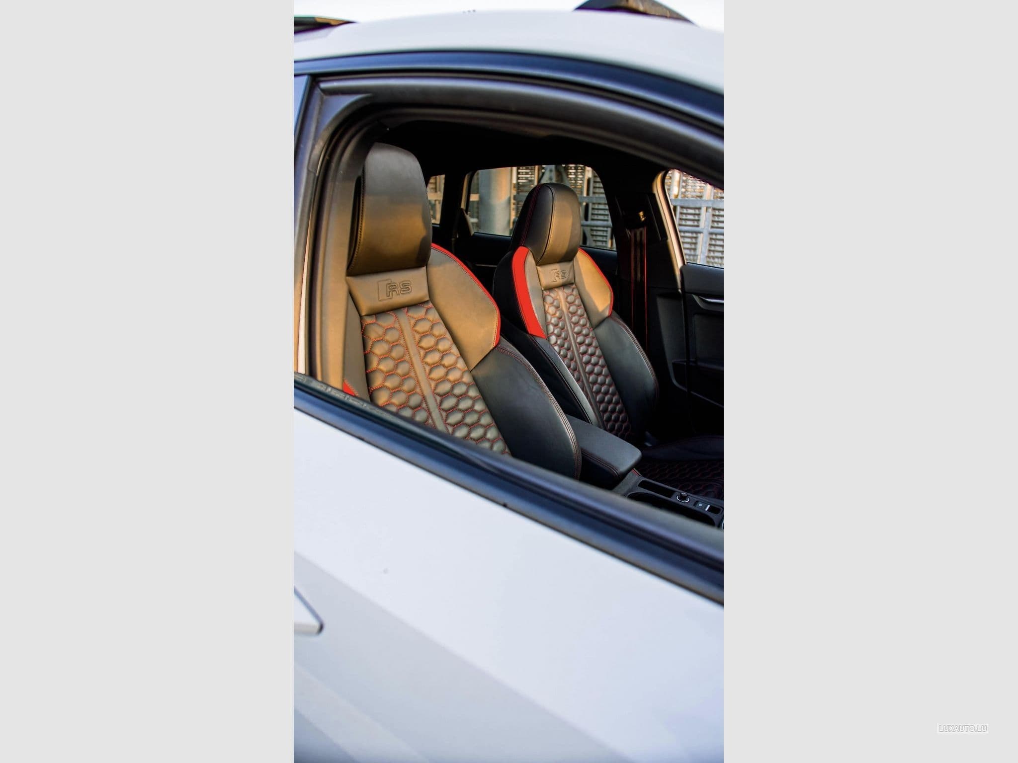 Audi RS3 (2022) - Photo 12