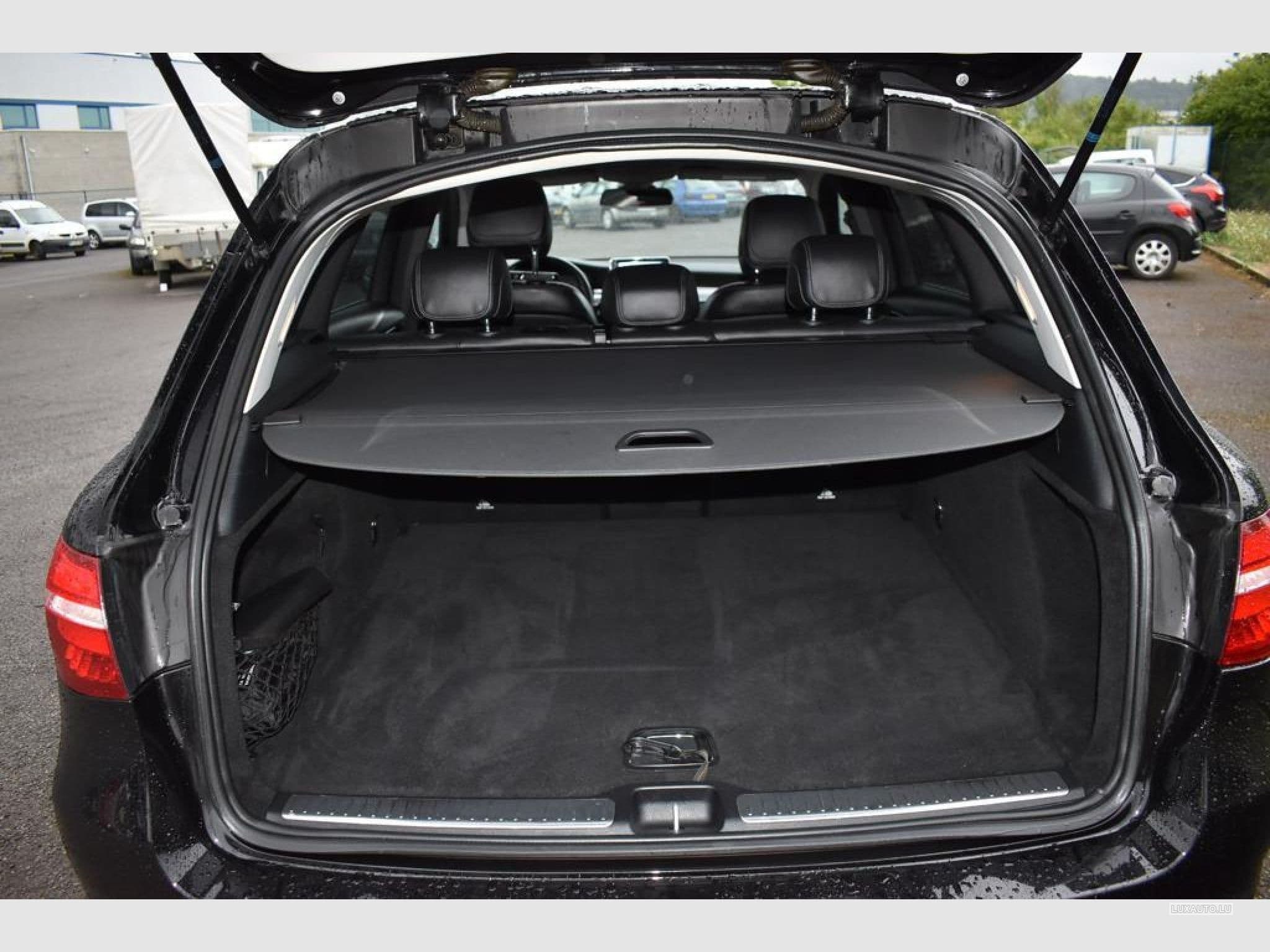 Mercedes GLC 220 (2016) - Photo 4