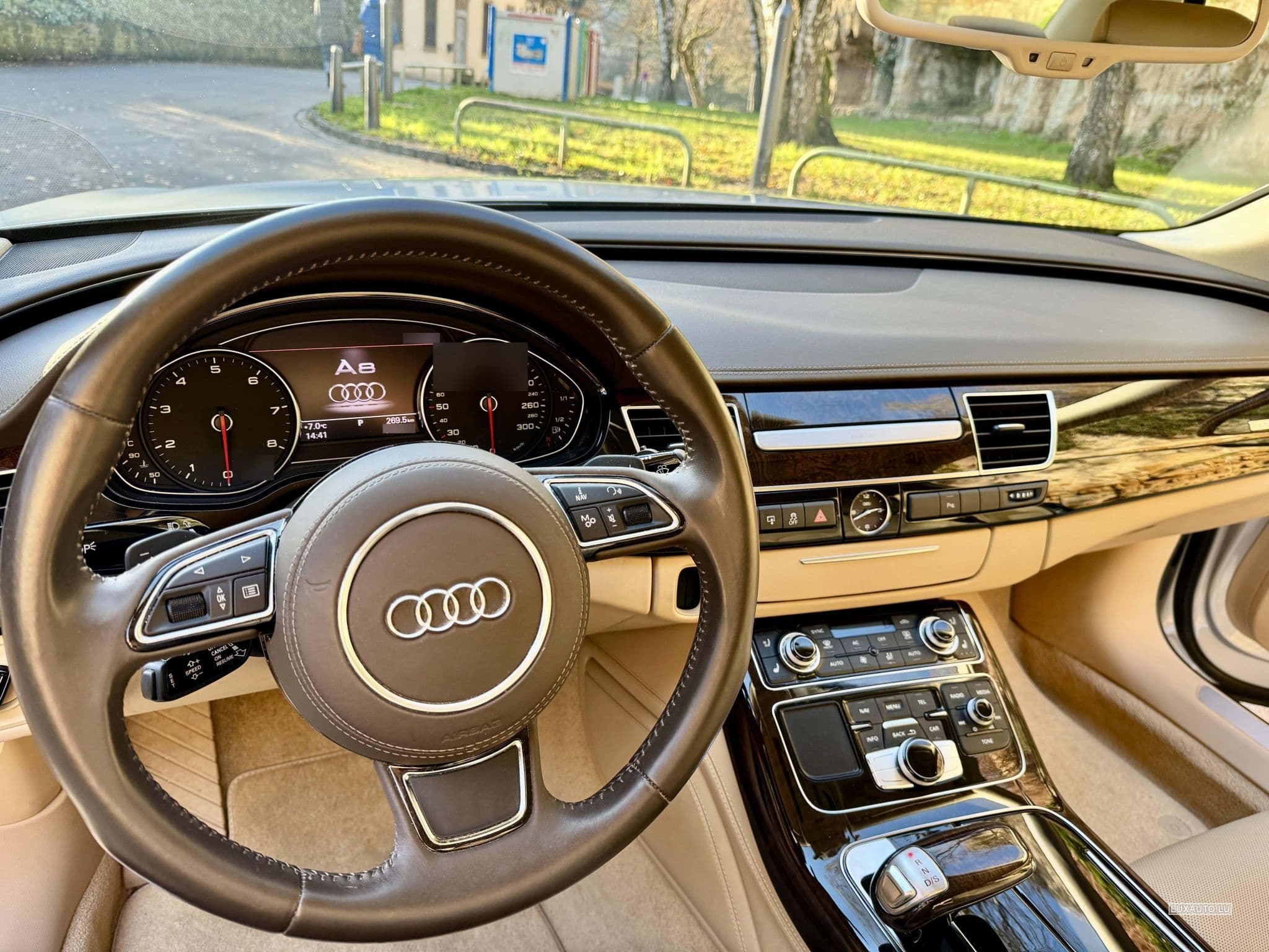 Audi A8 4.2 FSI Quattro Tiptronic (2010) - Photo 12
