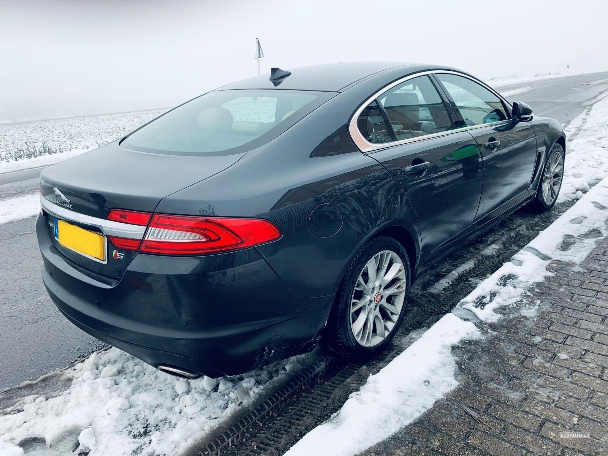 Jaguar XF XF 3.0 V6D 275PS (2014) - Photo 3