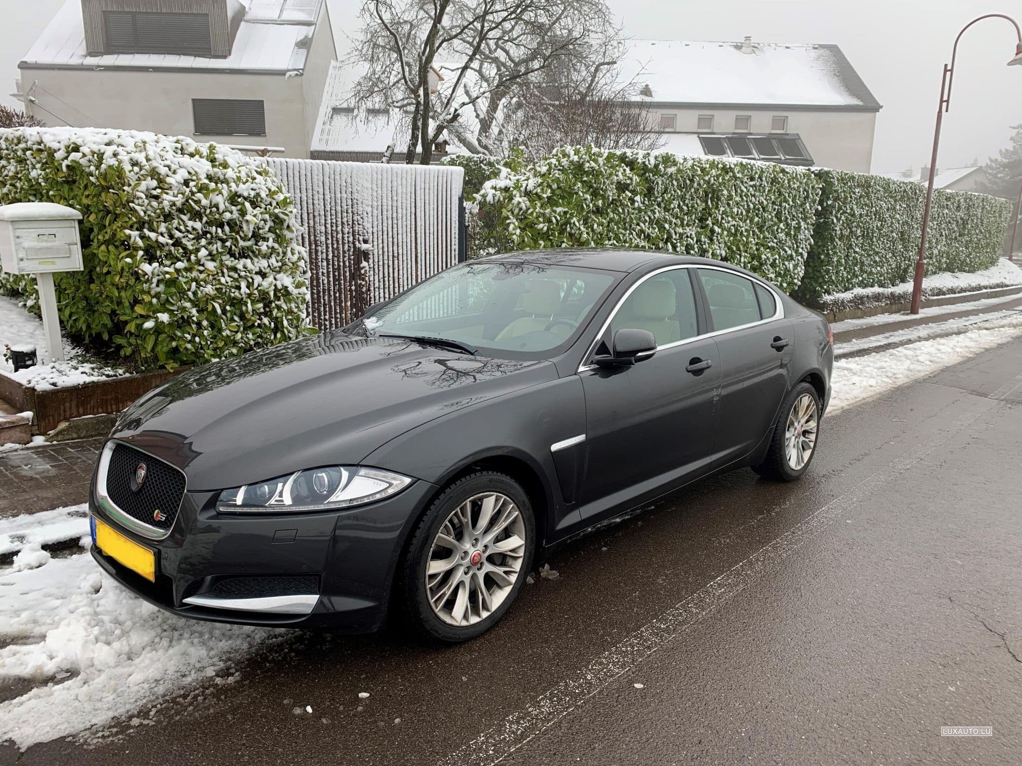 Jaguar XF XF 3.0 V6D 275PS (2014) - Photo 5
