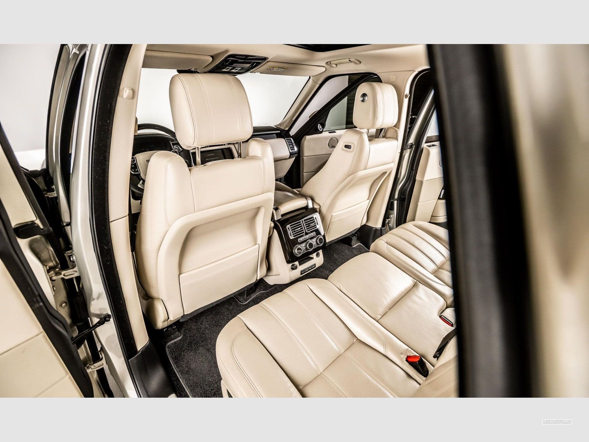 Land-Rover Range Rover (2014) - Photo 10