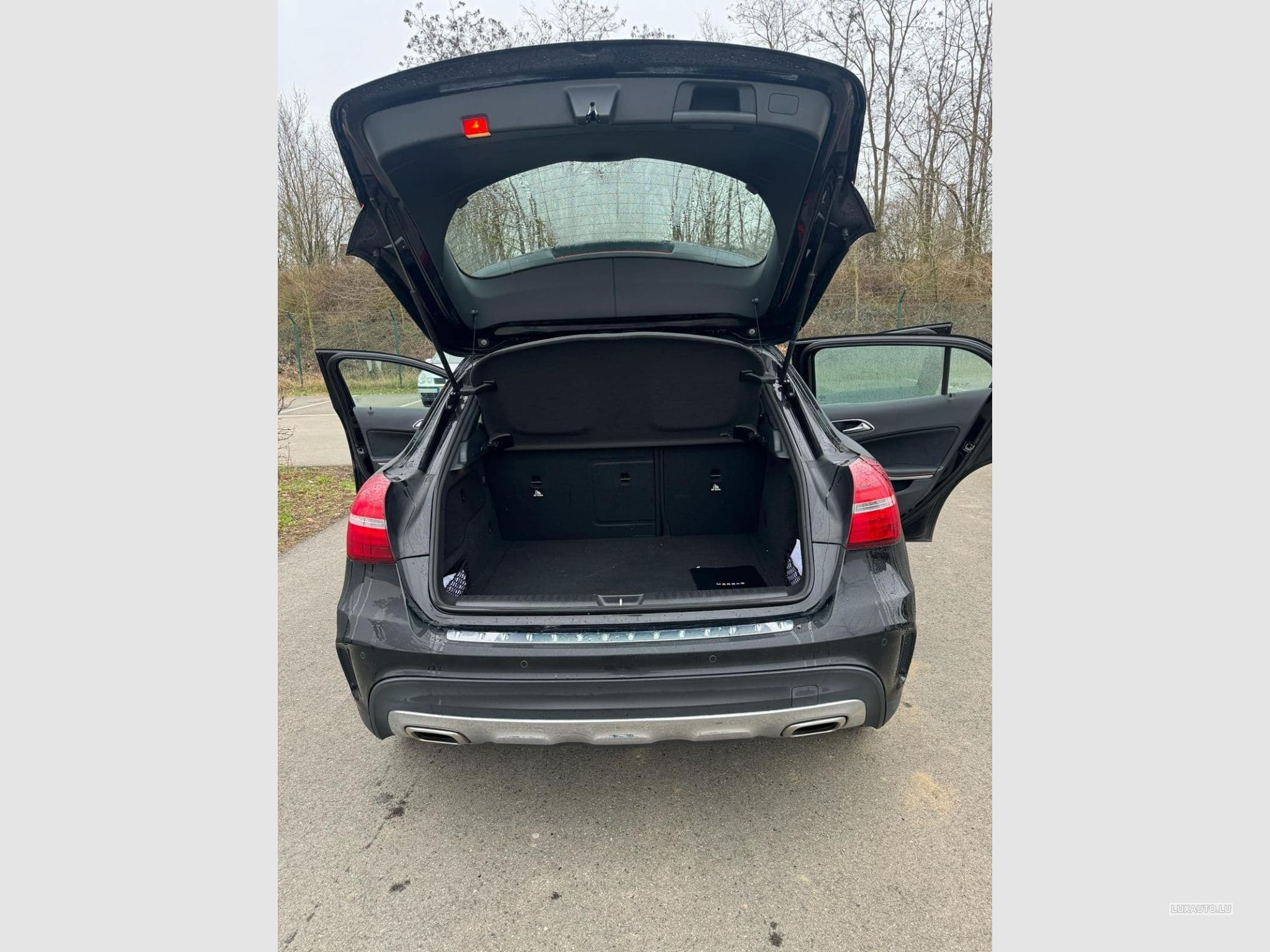 Mercedes GLA 180 Sporty Utilitiy AMG LINE (2019) - Photo 15