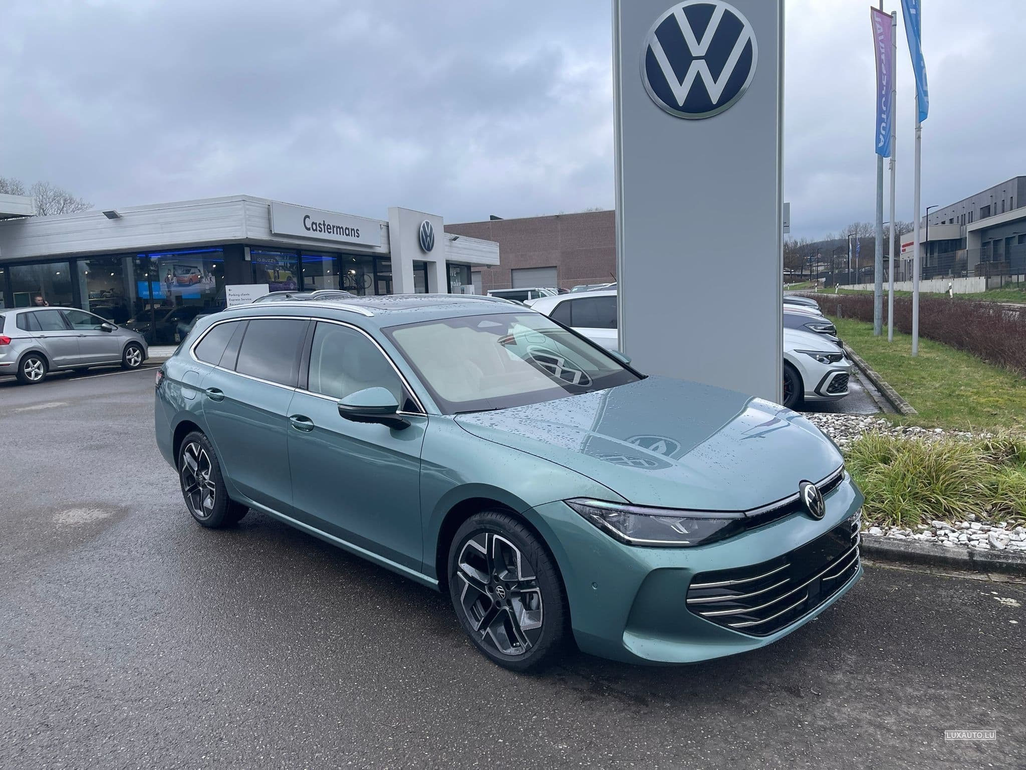 VW Passat Elegance (2024) - Photo 1