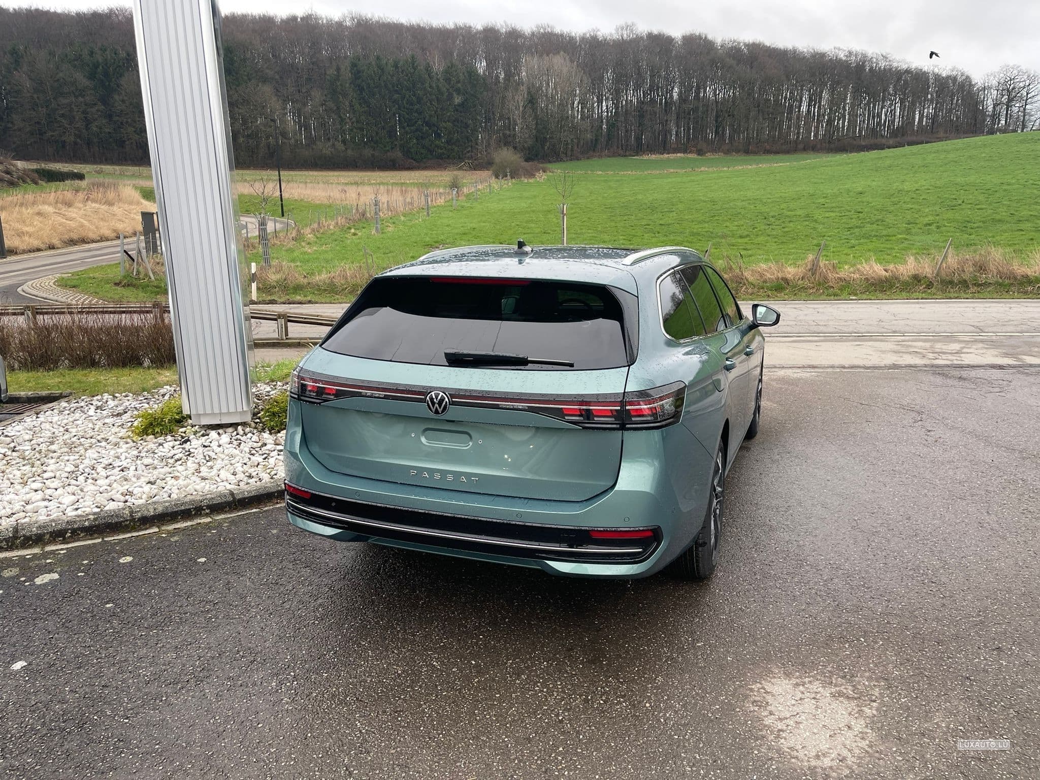 VW Passat Elegance (2024) - Photo 2