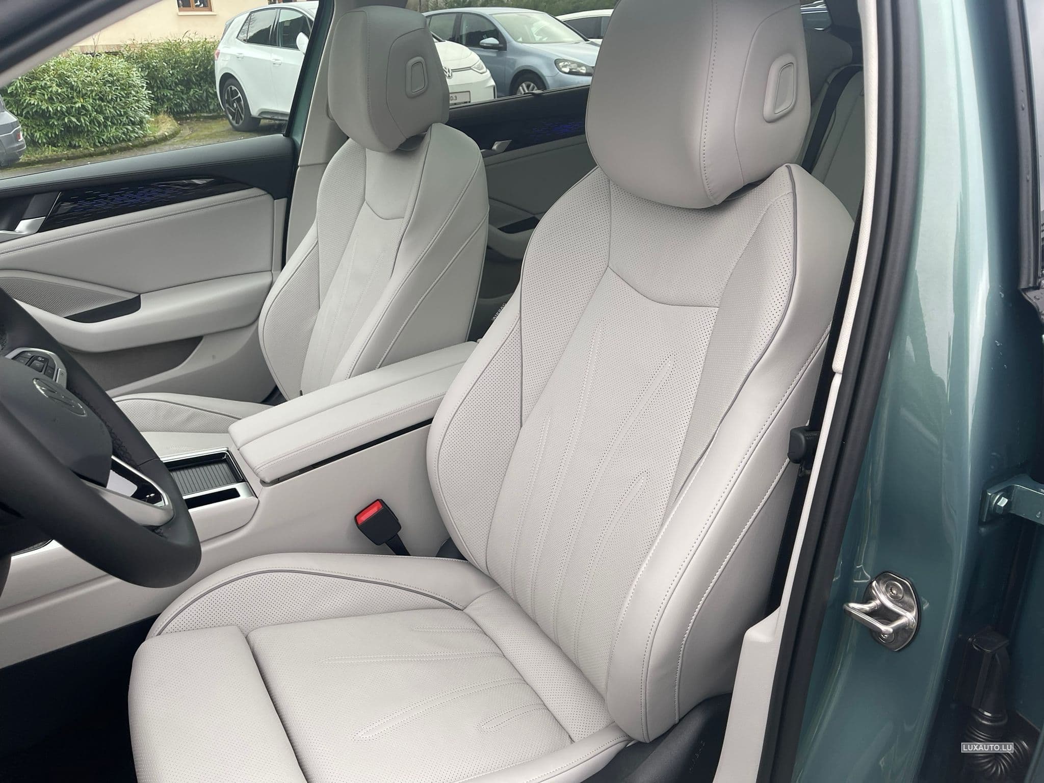 VW Passat Elegance (2024) - Photo 4