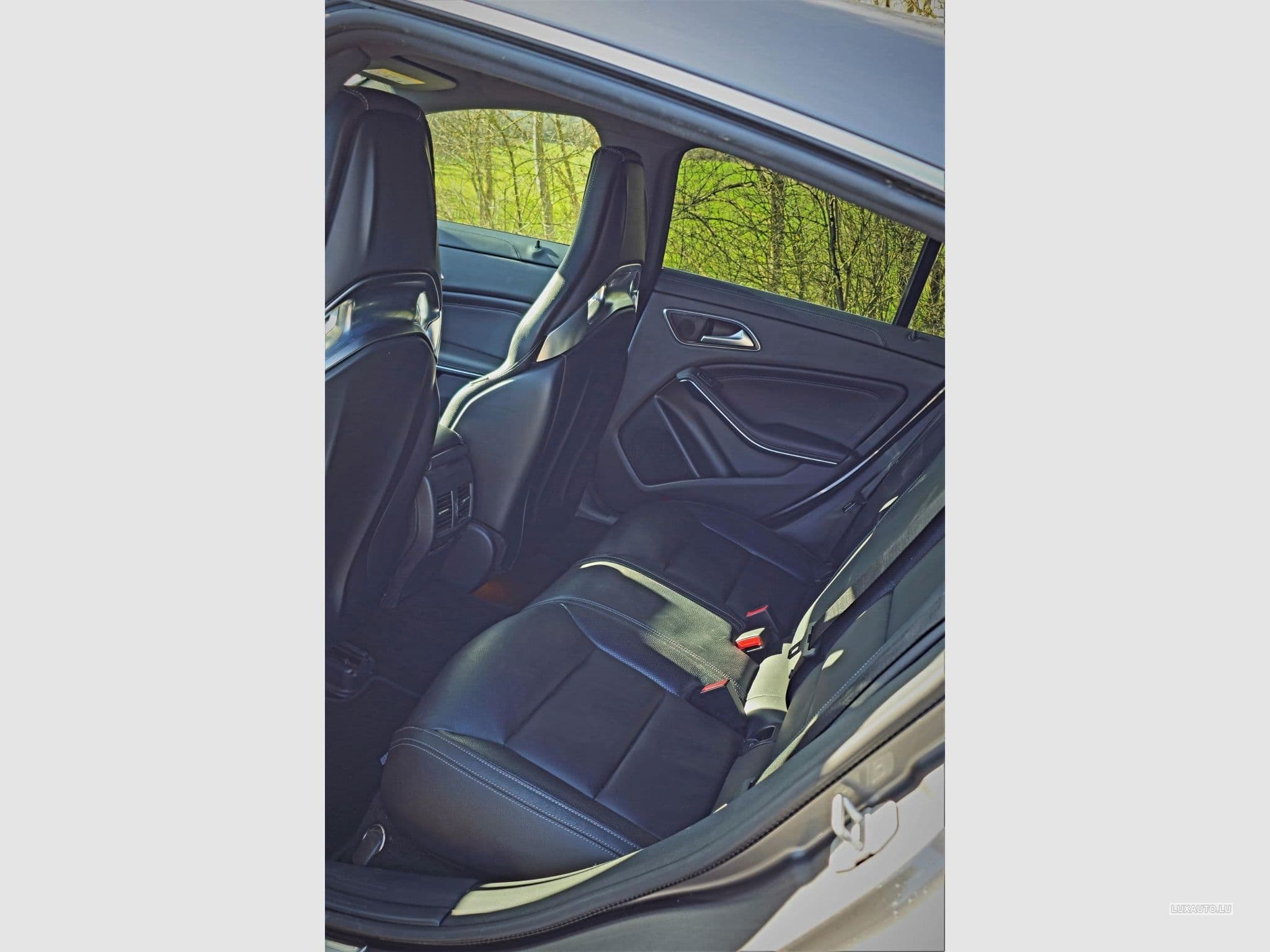 Mercedes CLA 45 AMG Shooting-Break (2017) - Photo 5