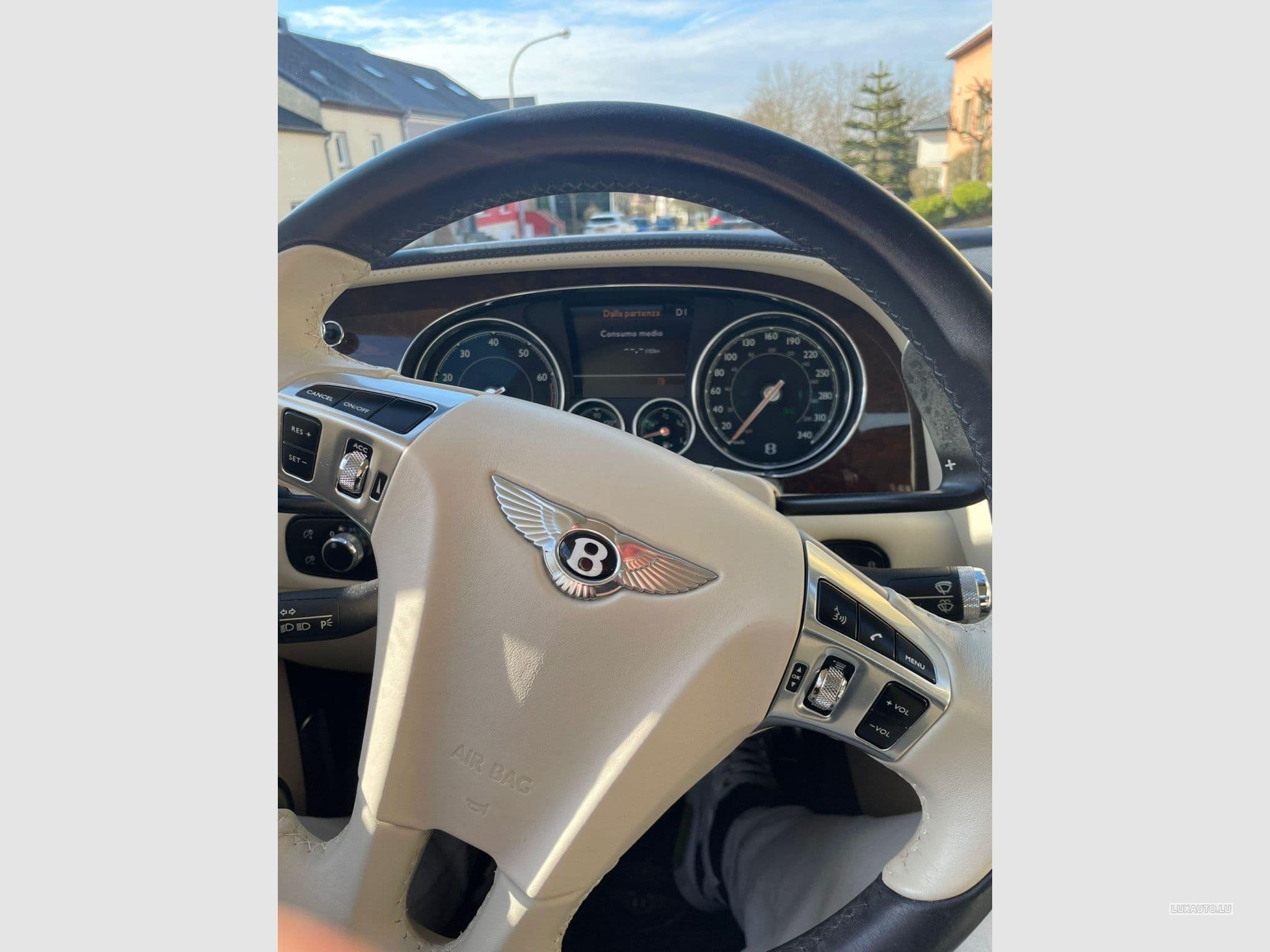 Bentley Continental GT (2016) - Photo 8