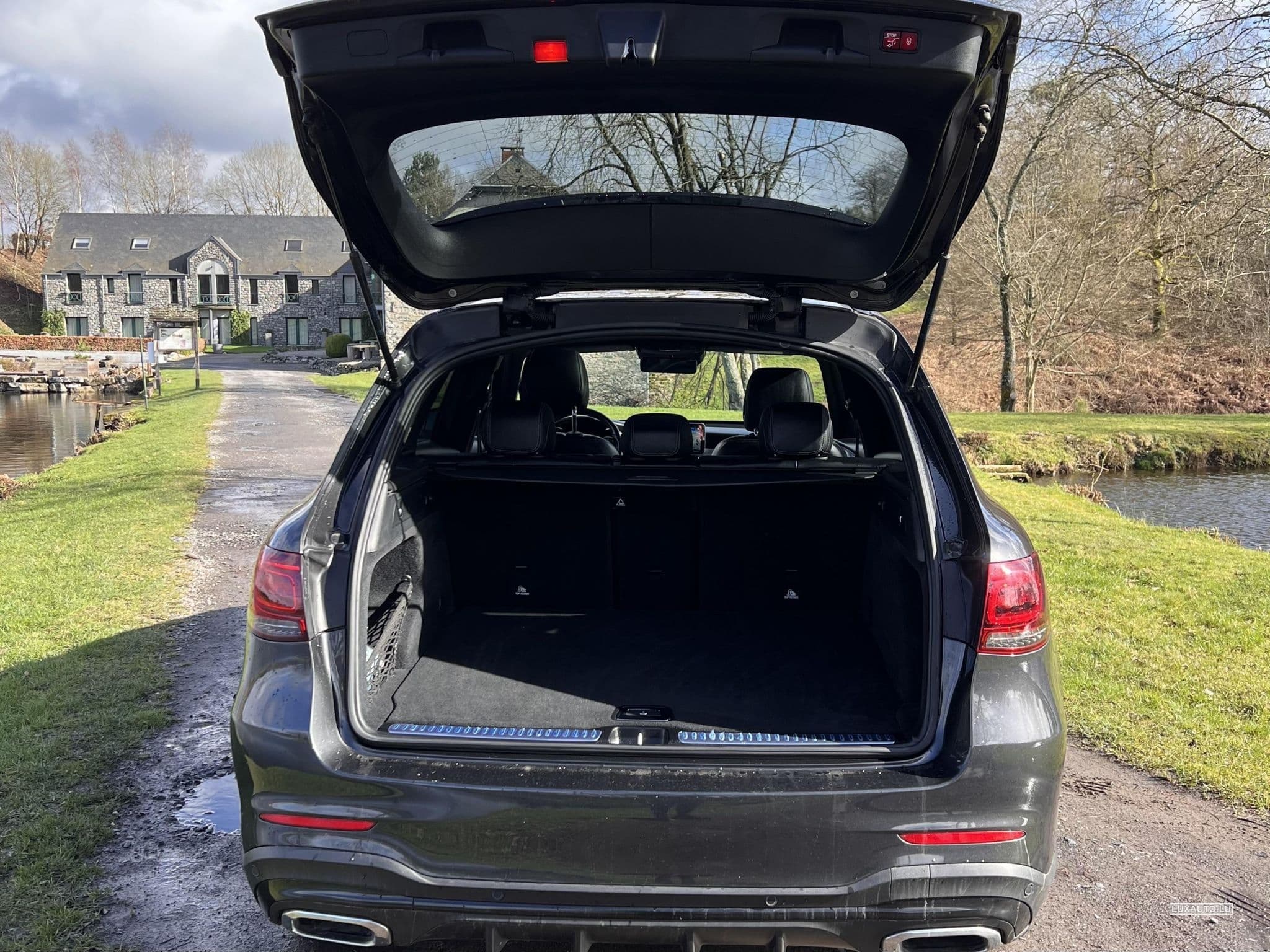 Mercedes GLC 200 AMG Line (2020) - Photo 11