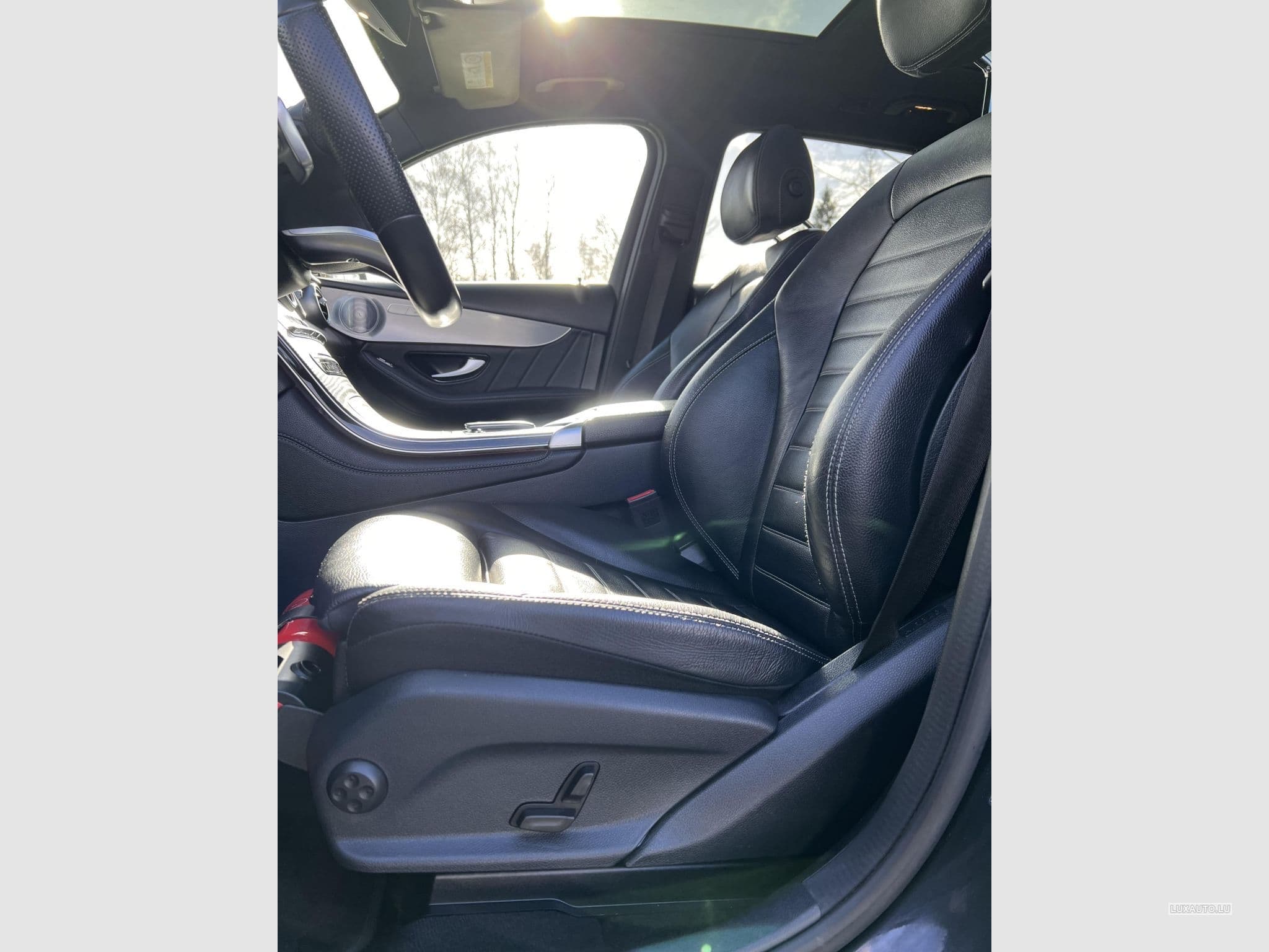 Mercedes GLC 200 AMG Line (2020) - Photo 9