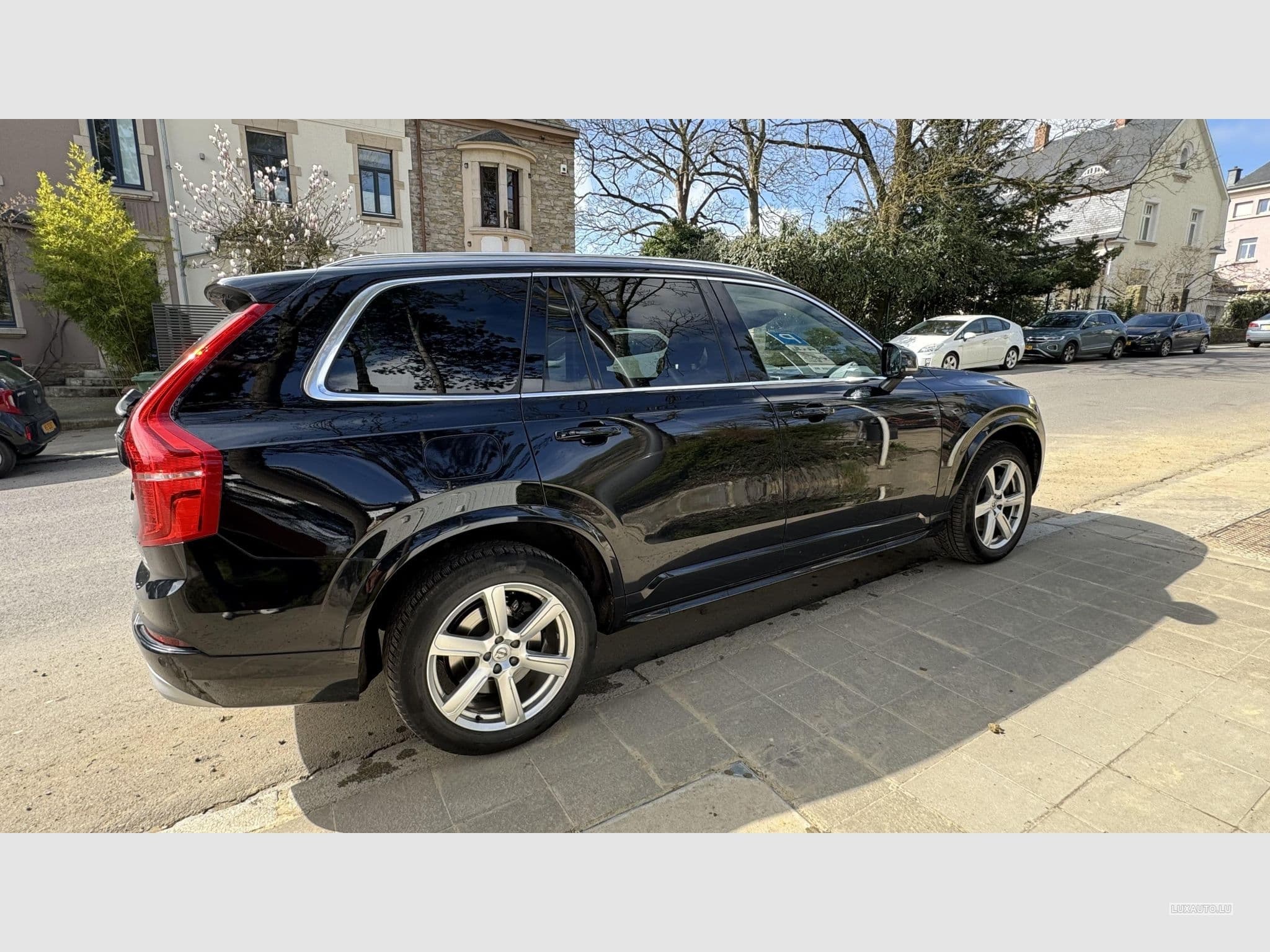 Volvo XC90 MOMENTUM PRO B5 AWD MILD HYBRIDE (2021) - Photo 2