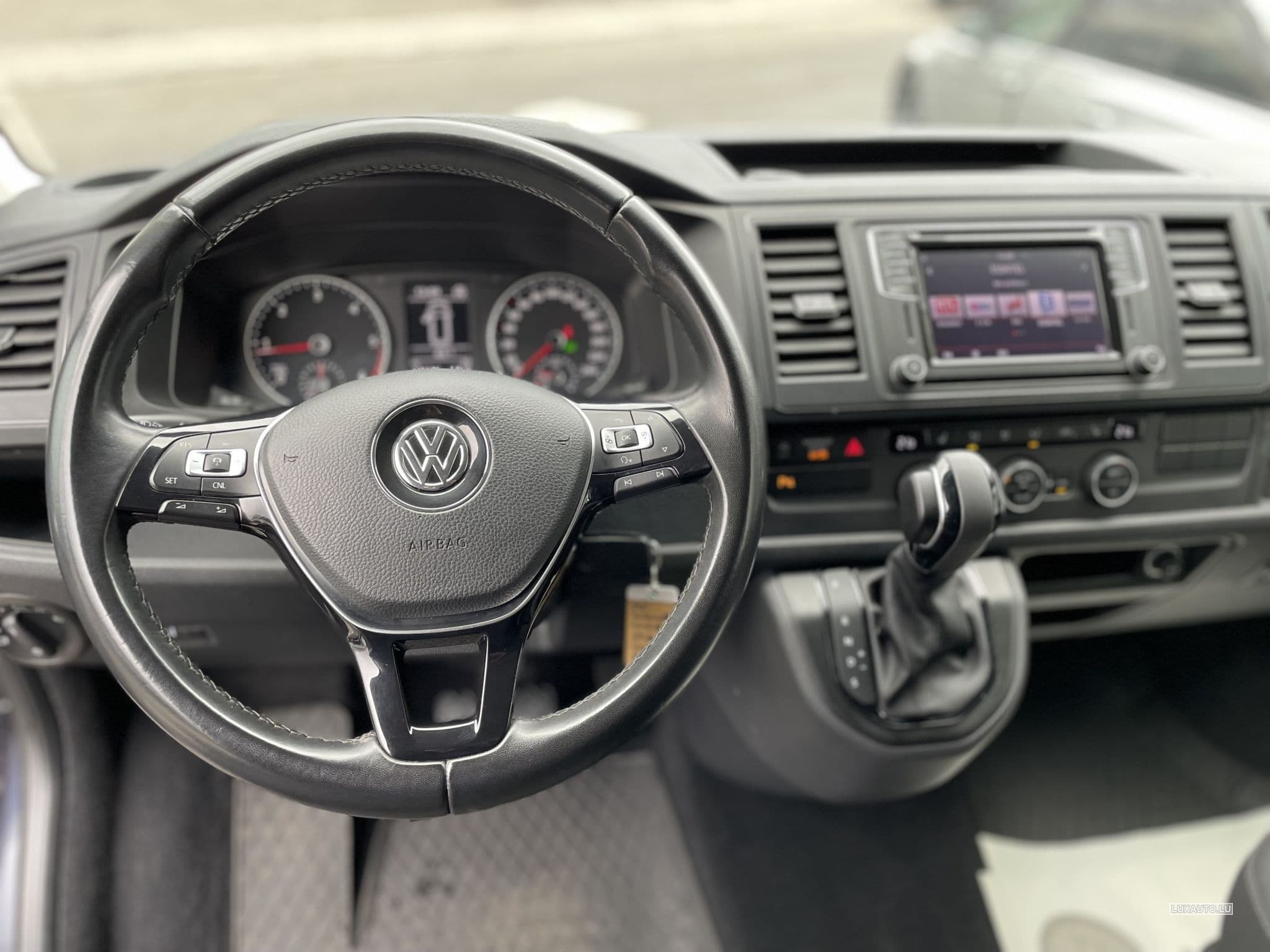 VW Caravelle 2.0 Tdi 204 Comfortline DSG 8 Places (2018) - Photo 10
