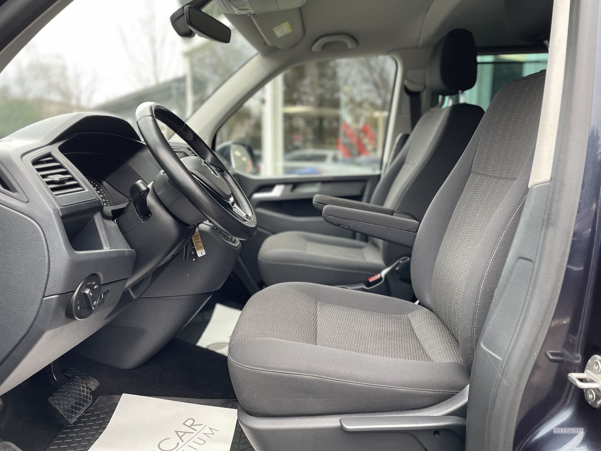 VW Caravelle 2.0 Tdi 204 Comfortline DSG 8 Places (2018) - Photo 9