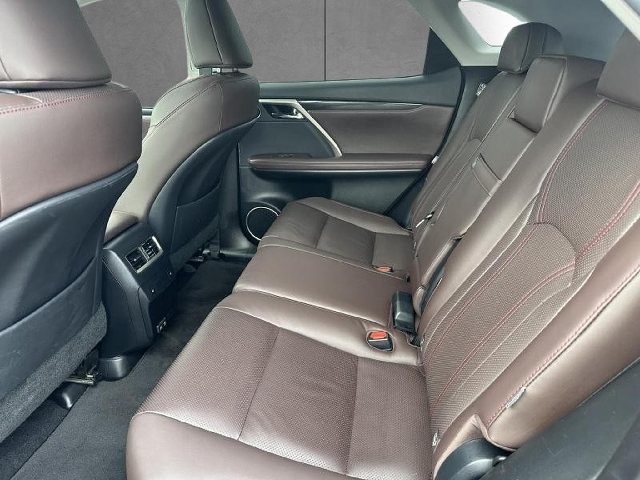 Lexus RX Executive Line (2022) - Photo 9