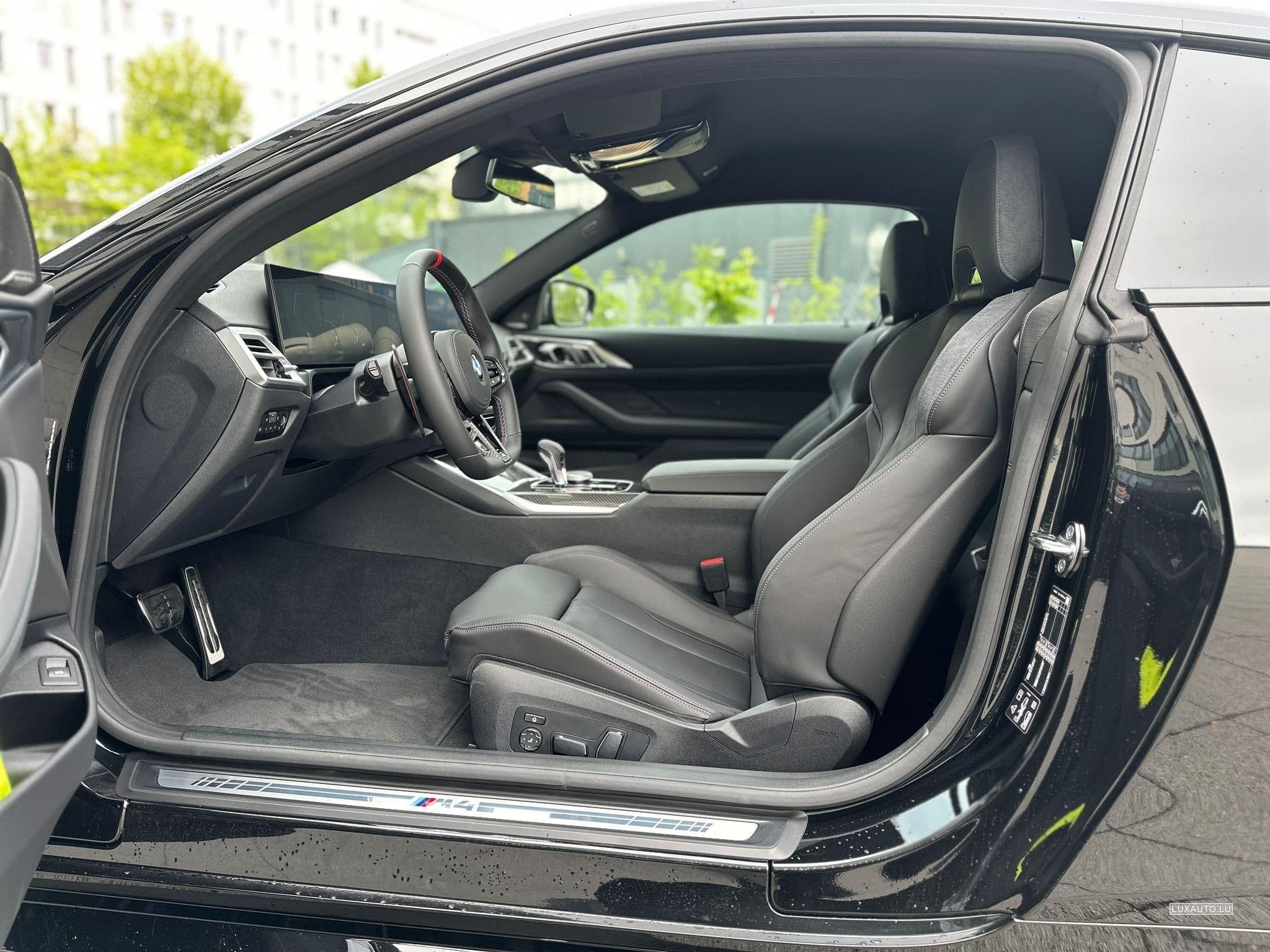 BMW M4 Competition Coupe mit M xDrive FACELIFT 2024 (2024) - Photo 12