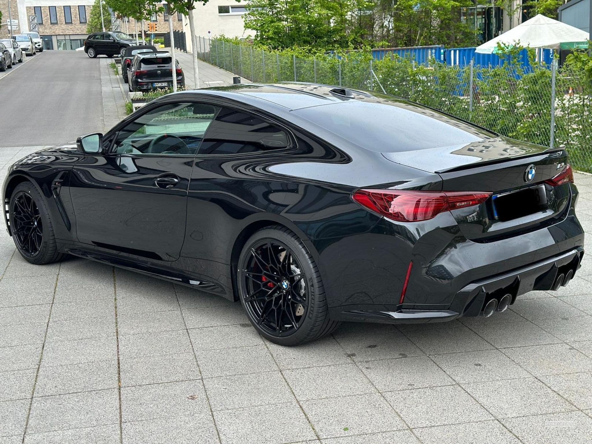 BMW M4 Competition Coupe mit M xDrive FACELIFT 2024 (2024) - Photo 5